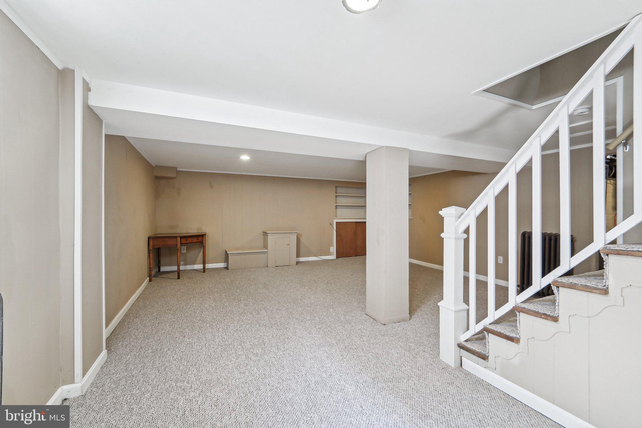 OAK CREST - Residential Lease