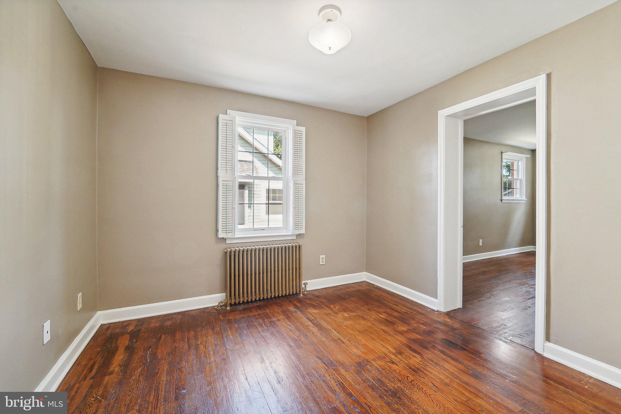 OAK CREST - Residential Lease