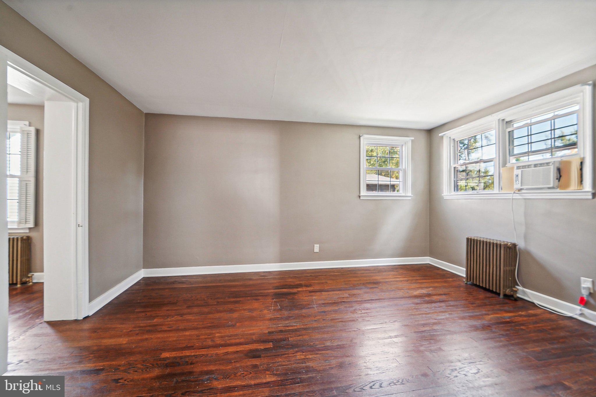 OAK CREST - Residential Lease