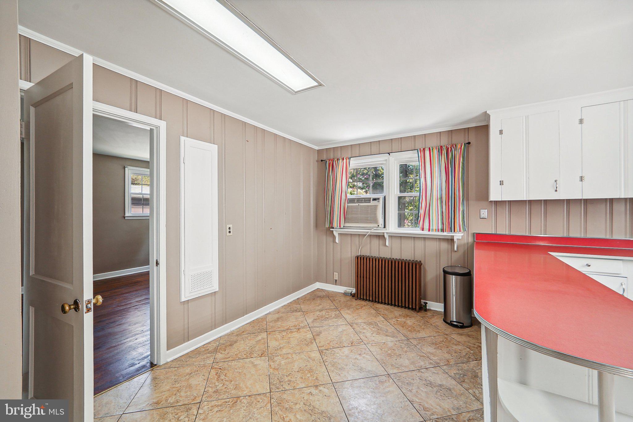 OAK CREST - Residential Lease