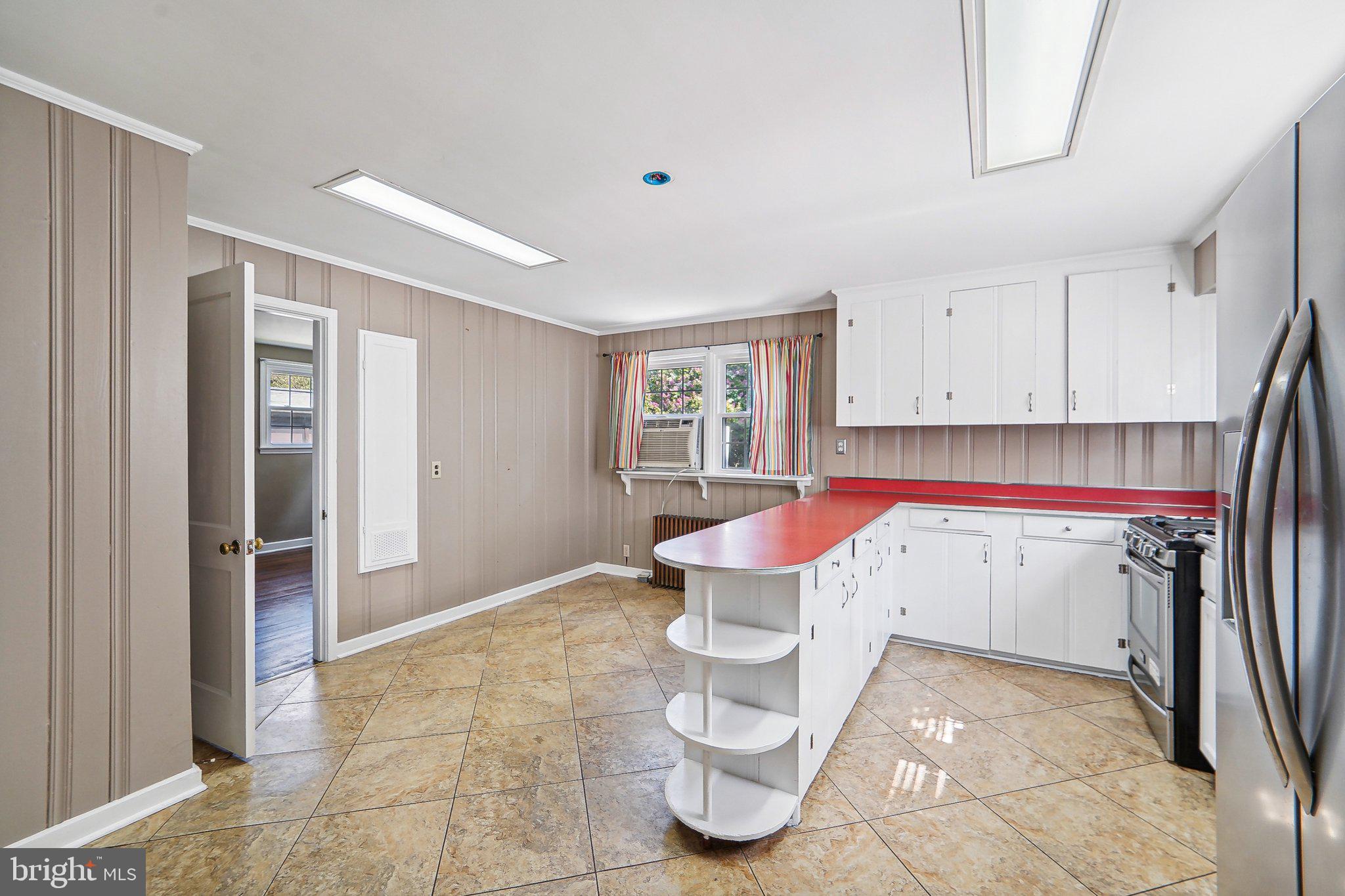 OAK CREST - Residential Lease