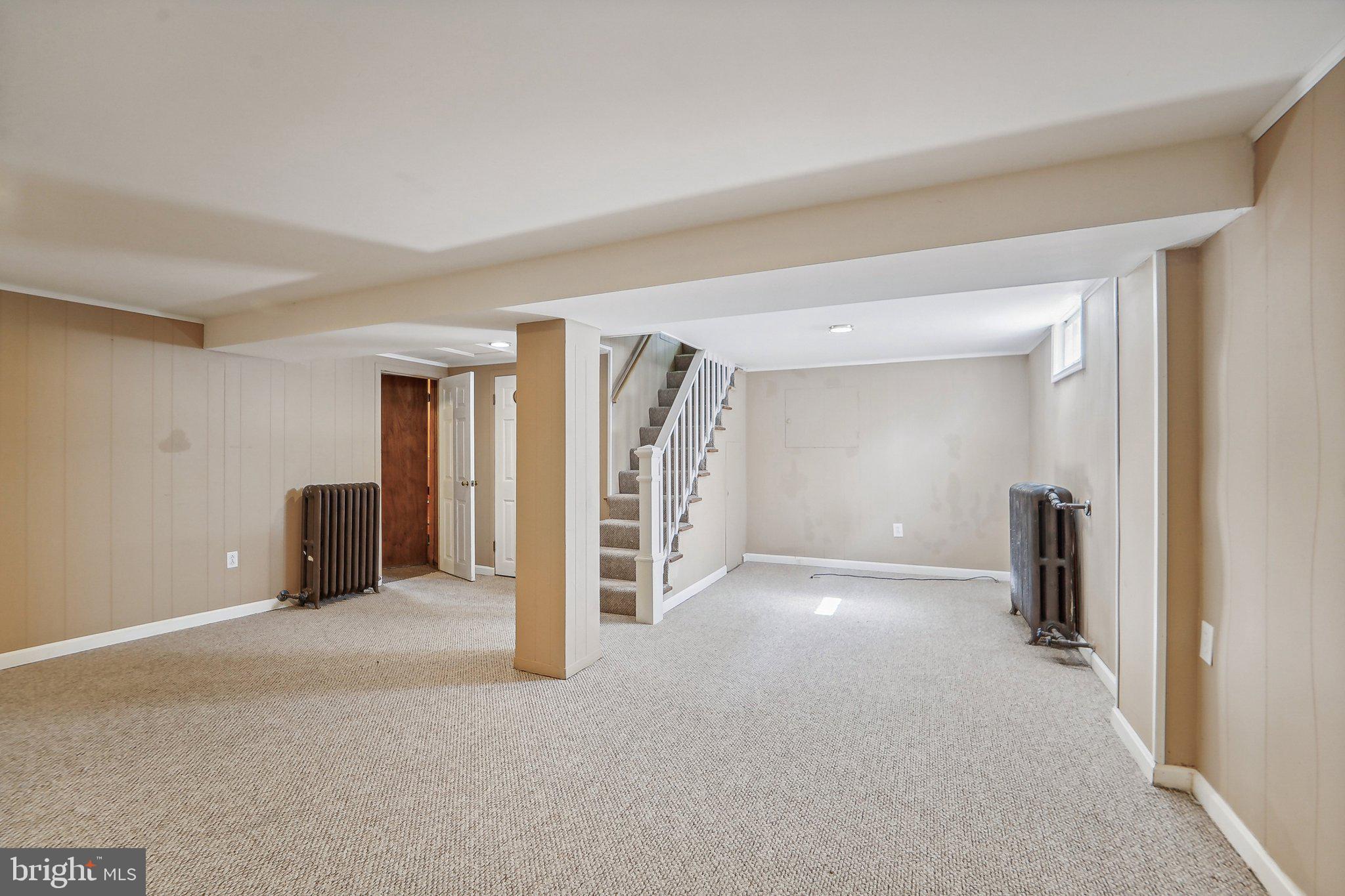 OAK CREST - Residential Lease