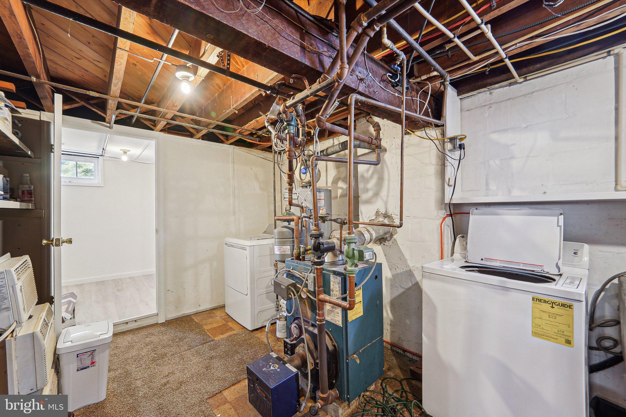 OAK CREST - Residential Lease