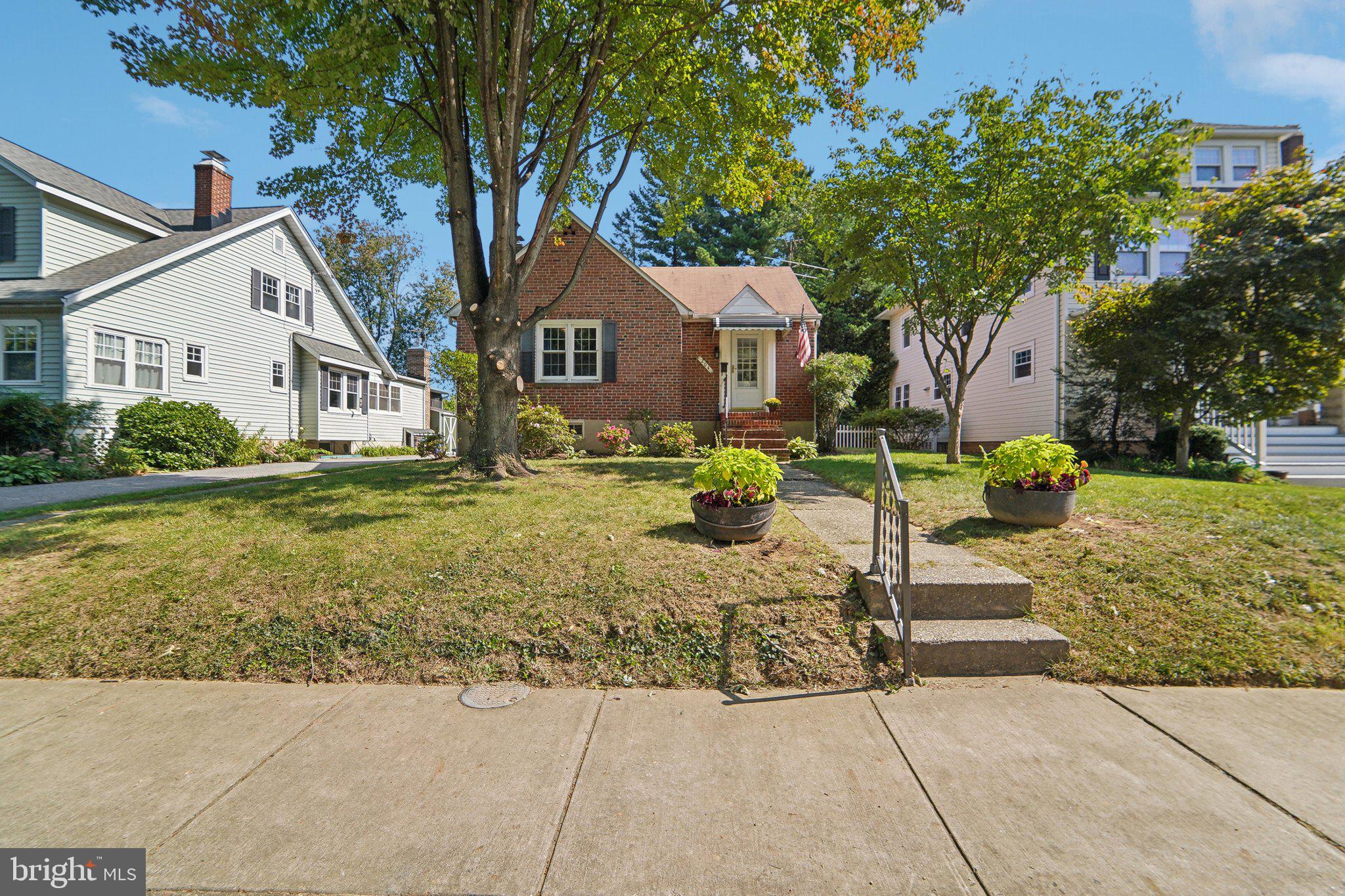 OAK CREST - Residential Lease