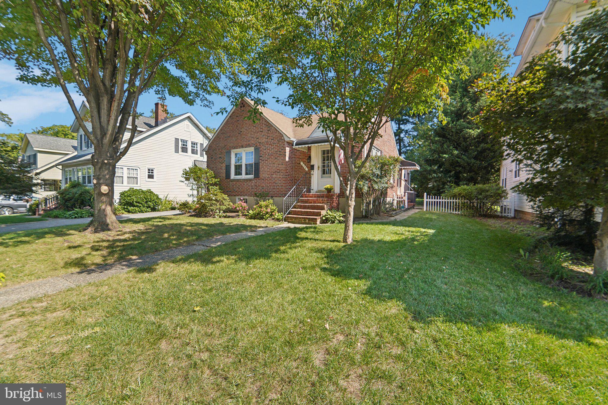 OAK CREST - Residential Lease