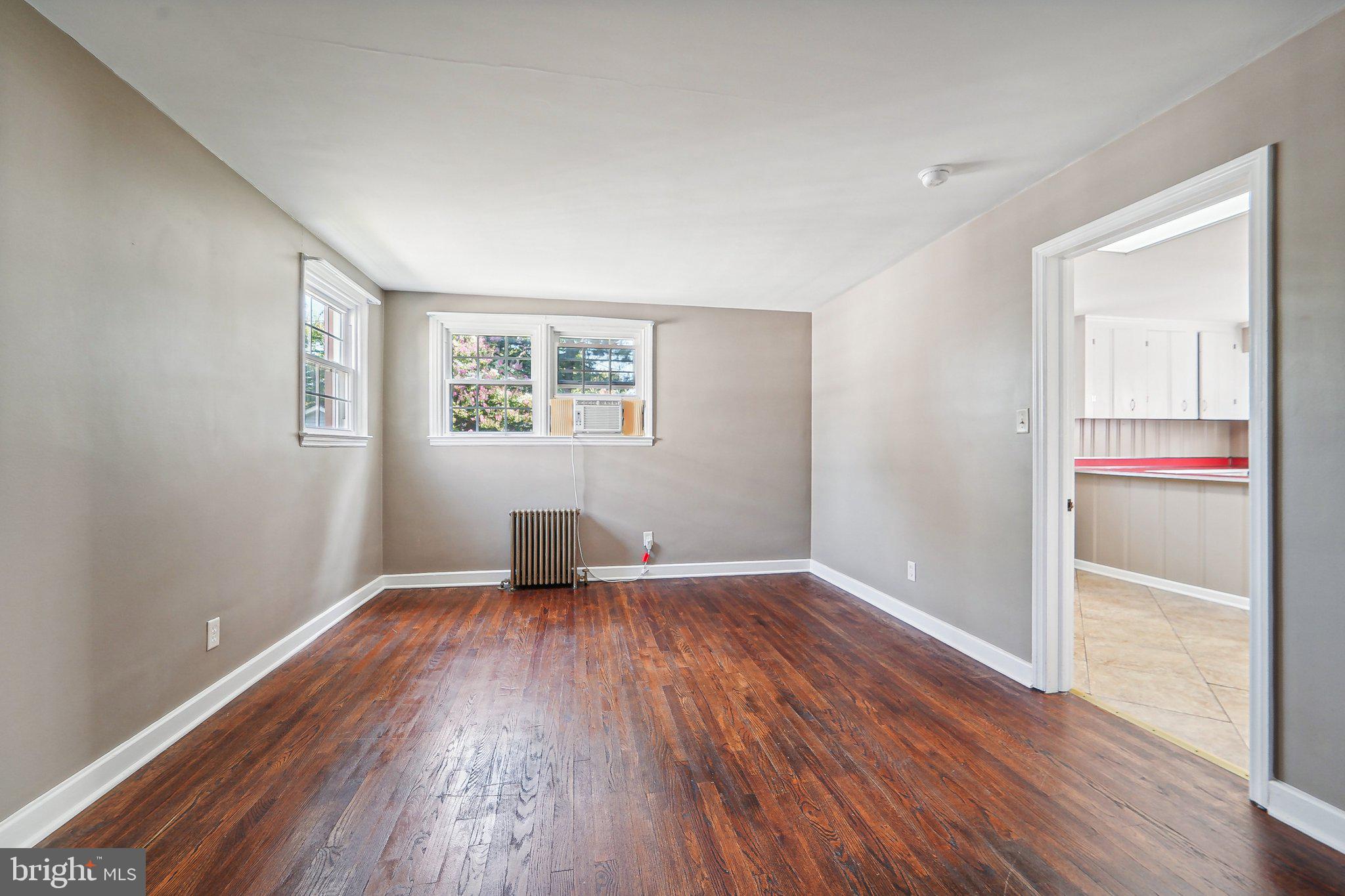 OAK CREST - Residential Lease