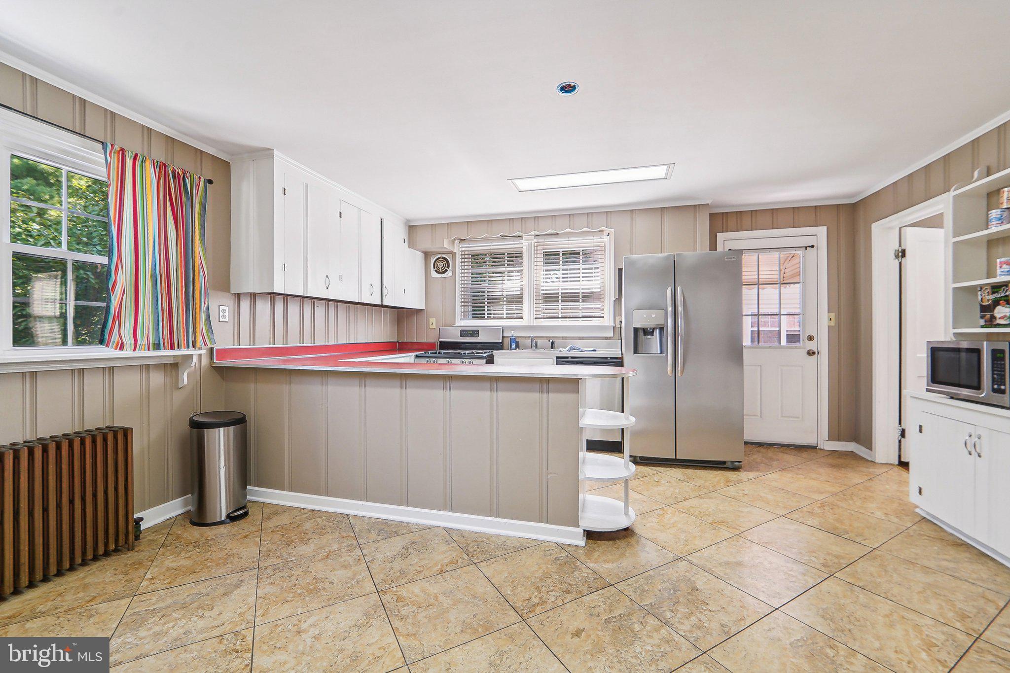 OAK CREST - Residential Lease