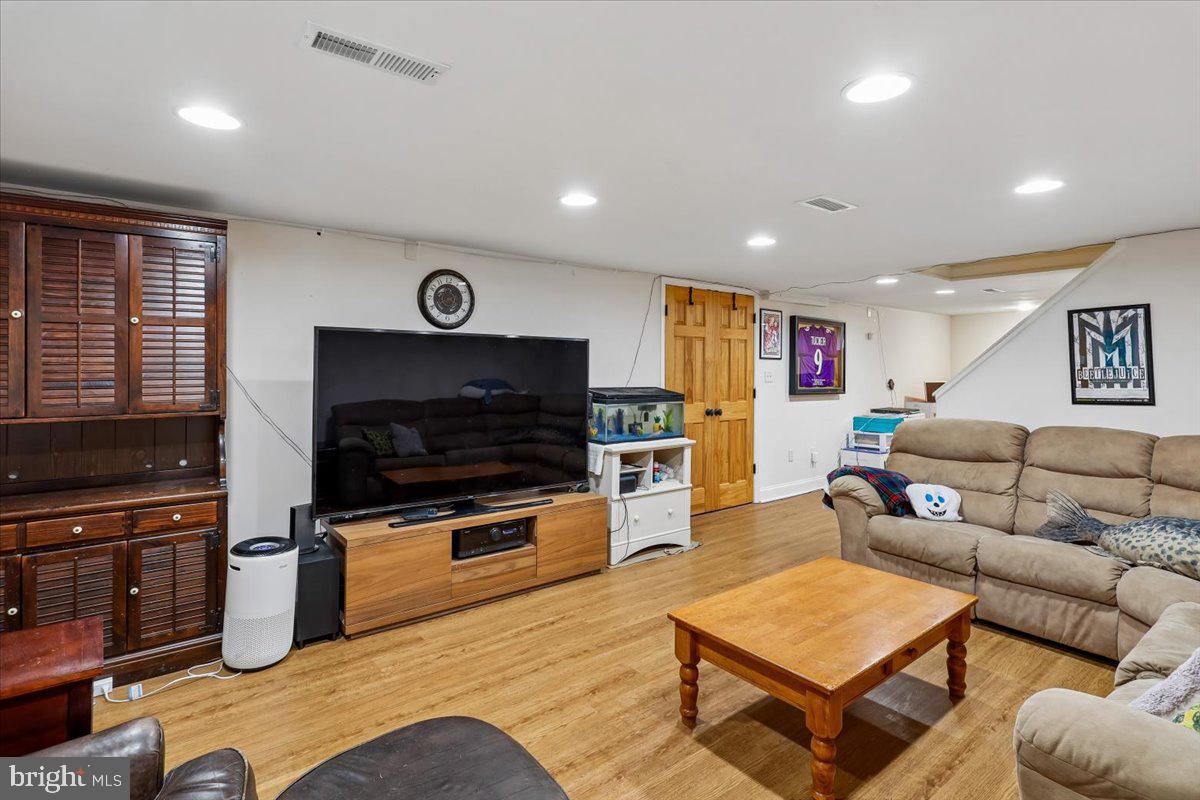 RUXTON - Residential