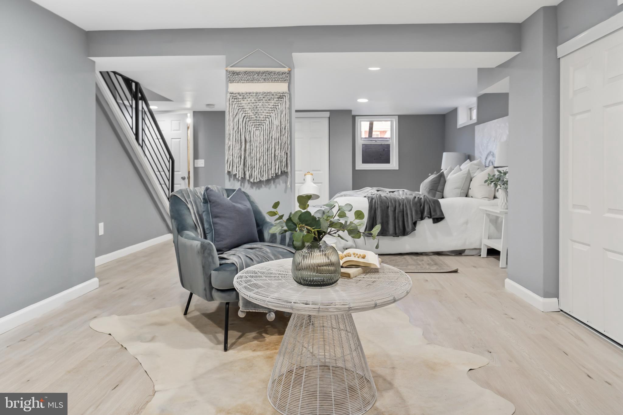 CHINQUAPIN PARK - Residential