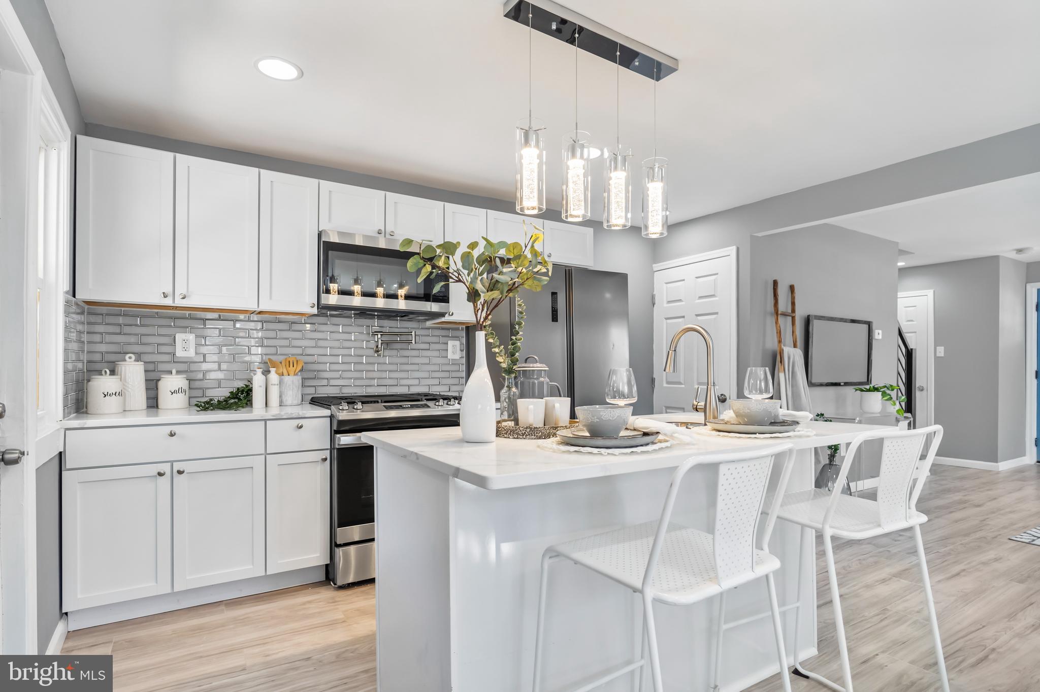 CHINQUAPIN PARK - Residential