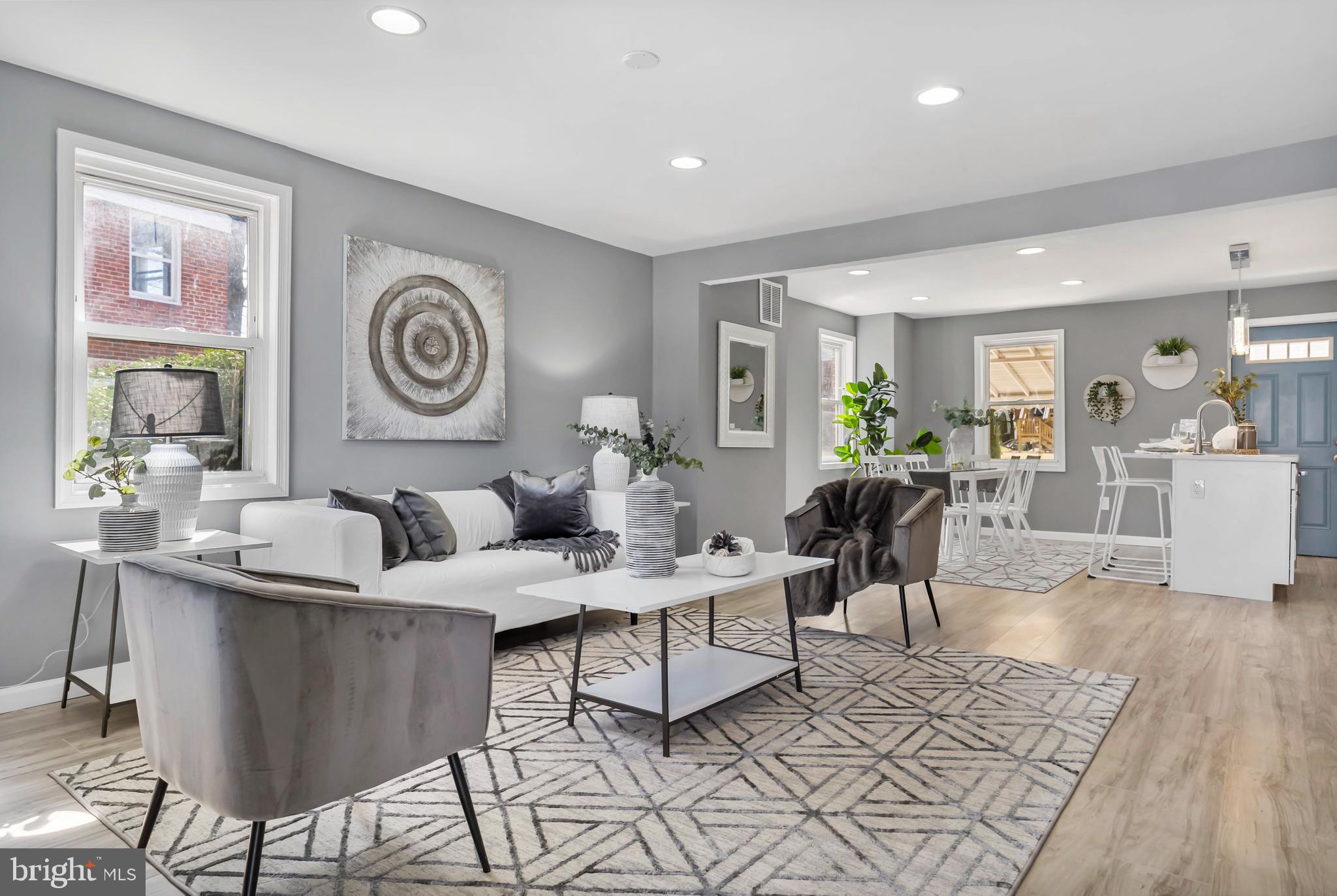 CHINQUAPIN PARK - Residential