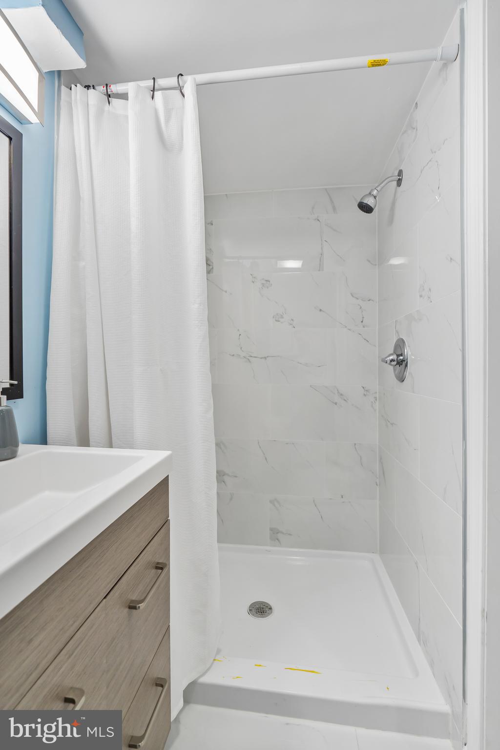 CHINQUAPIN PARK - Residential