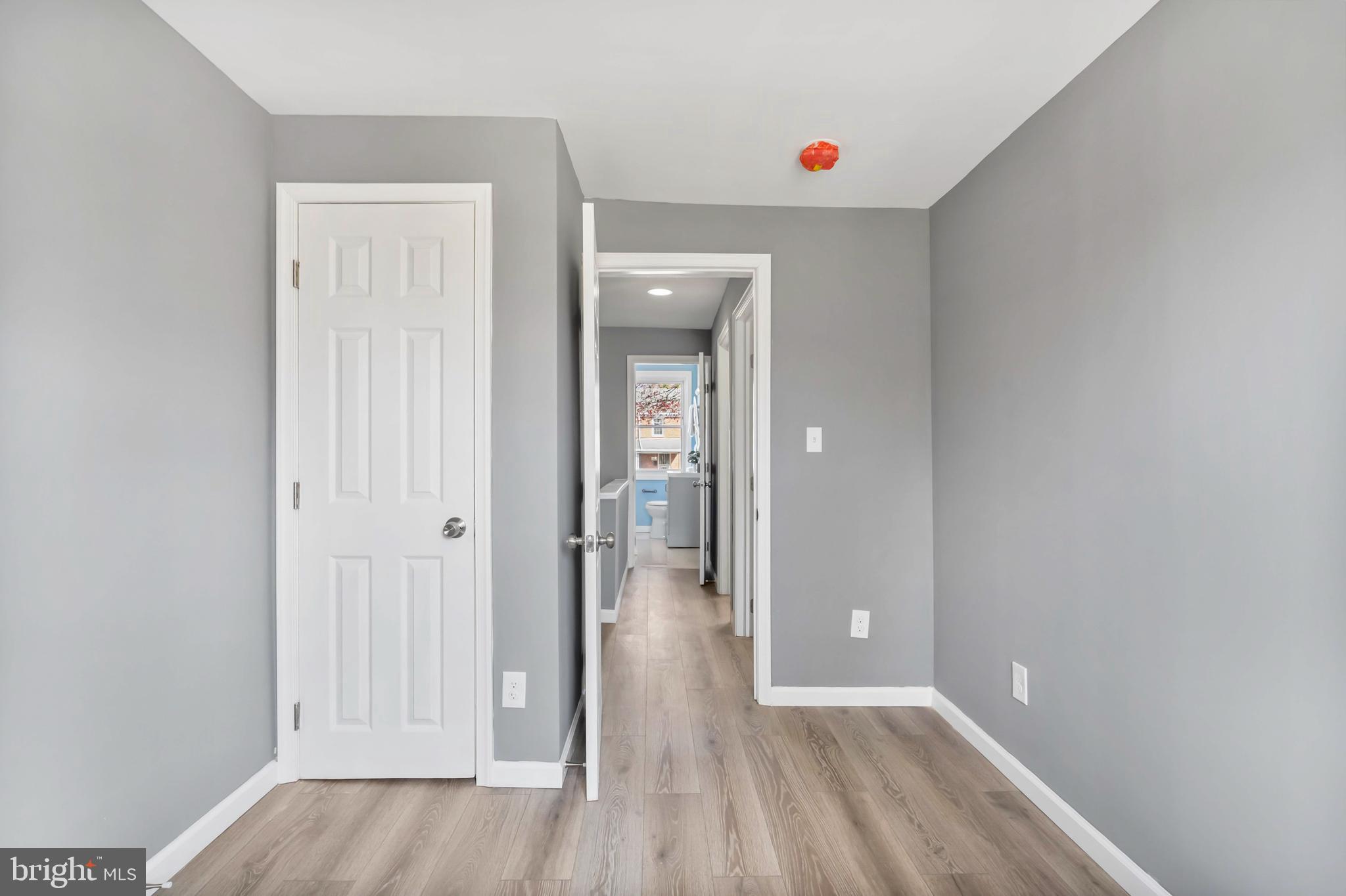 CHINQUAPIN PARK - Residential