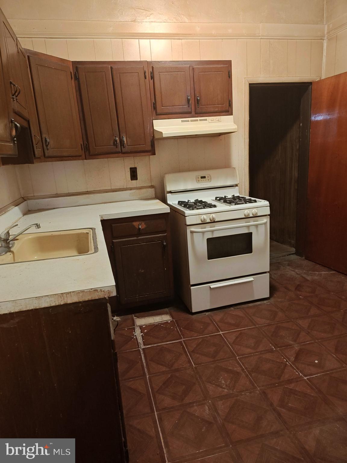 BELMONT - Residential Income