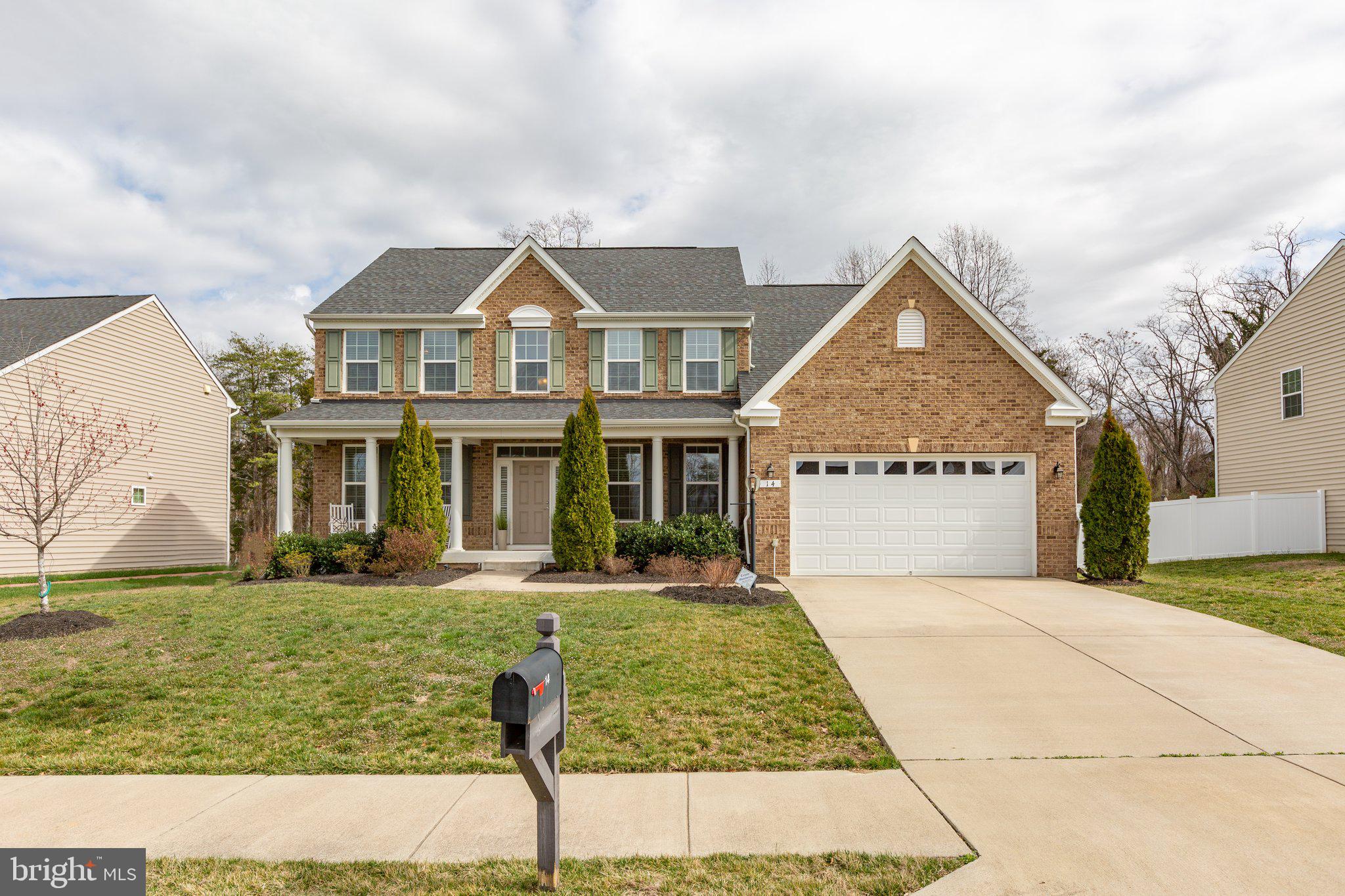 LIBERTY KNOLLS - Residential