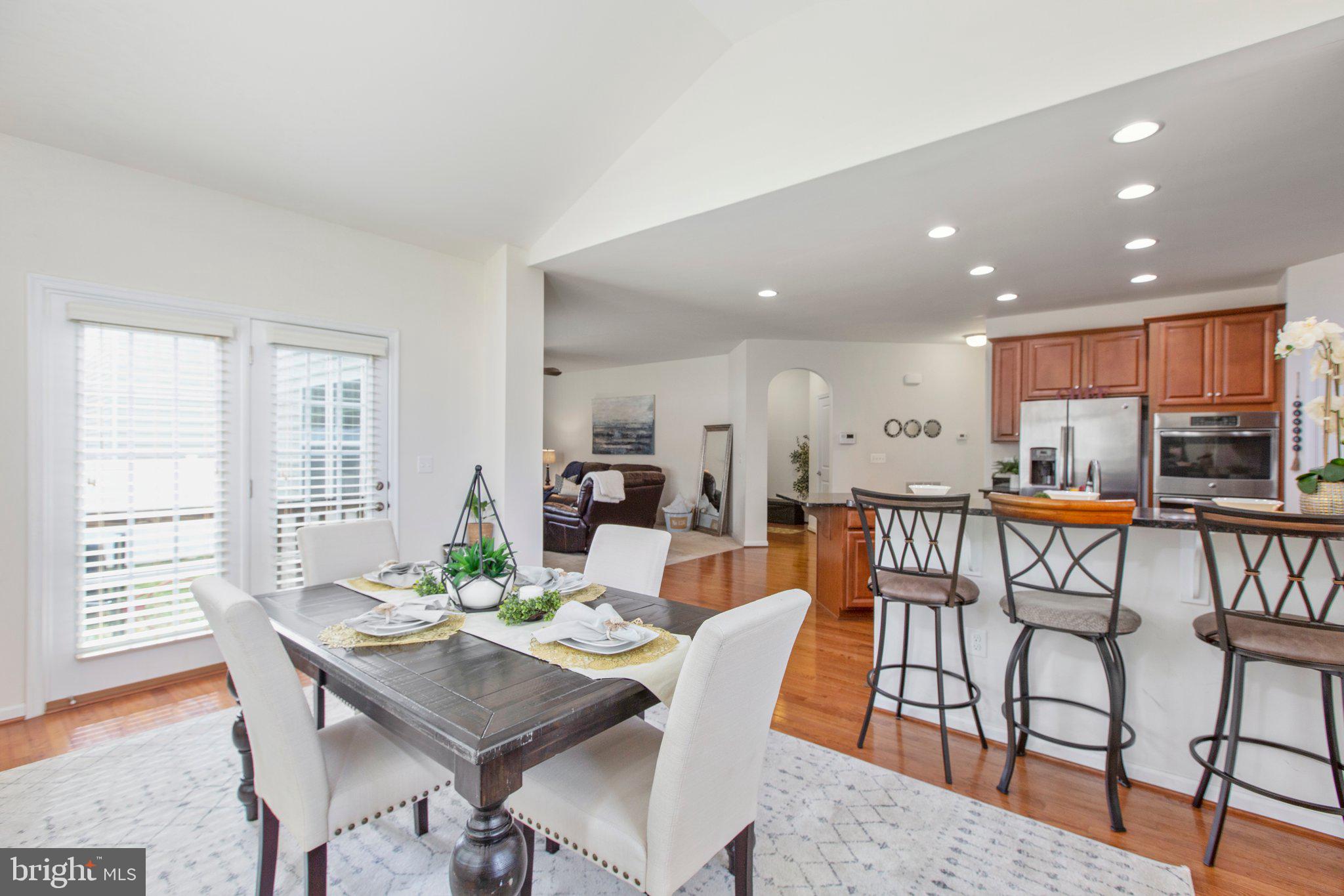 LIBERTY KNOLLS - Residential