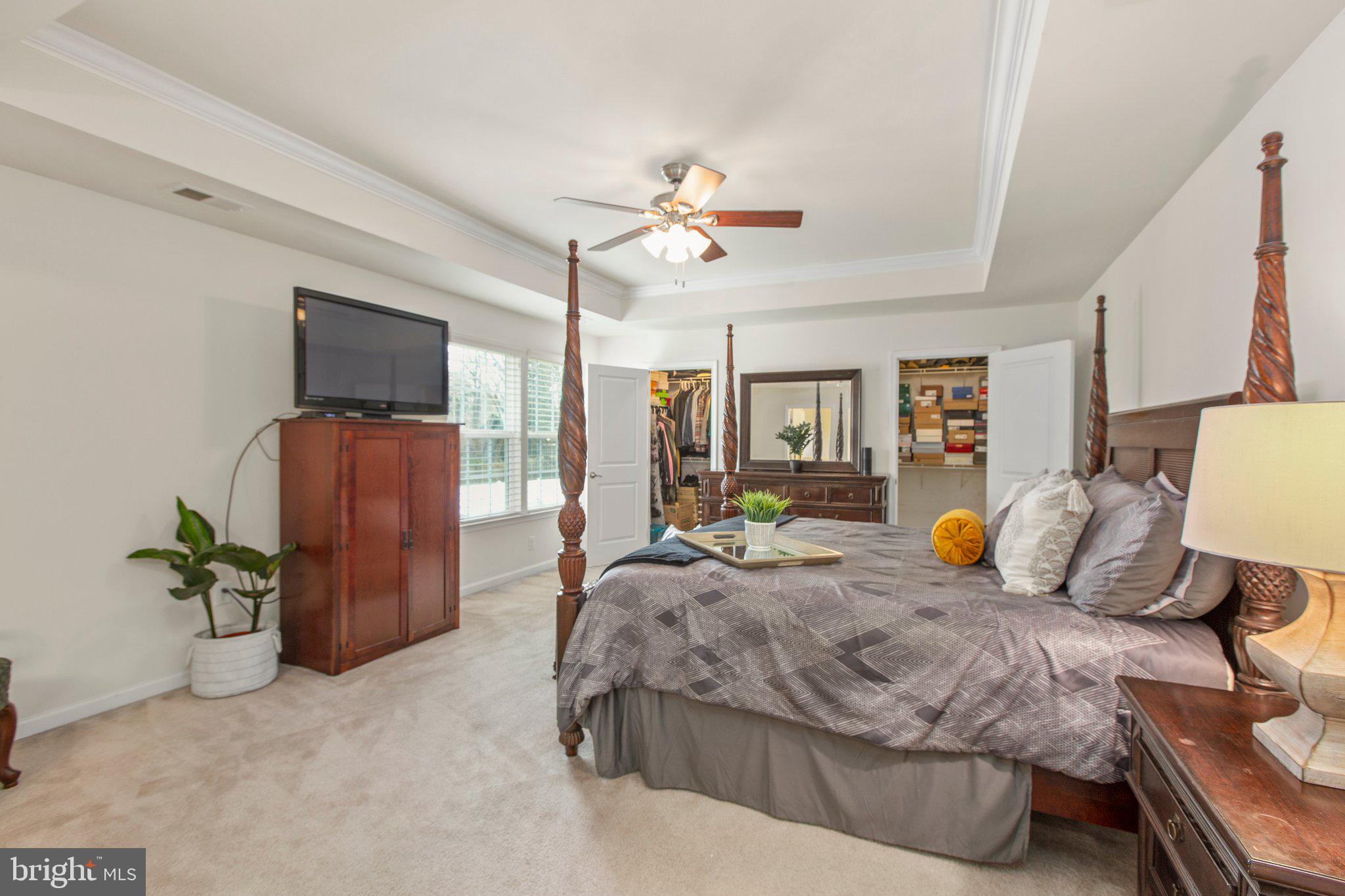 LIBERTY KNOLLS - Residential