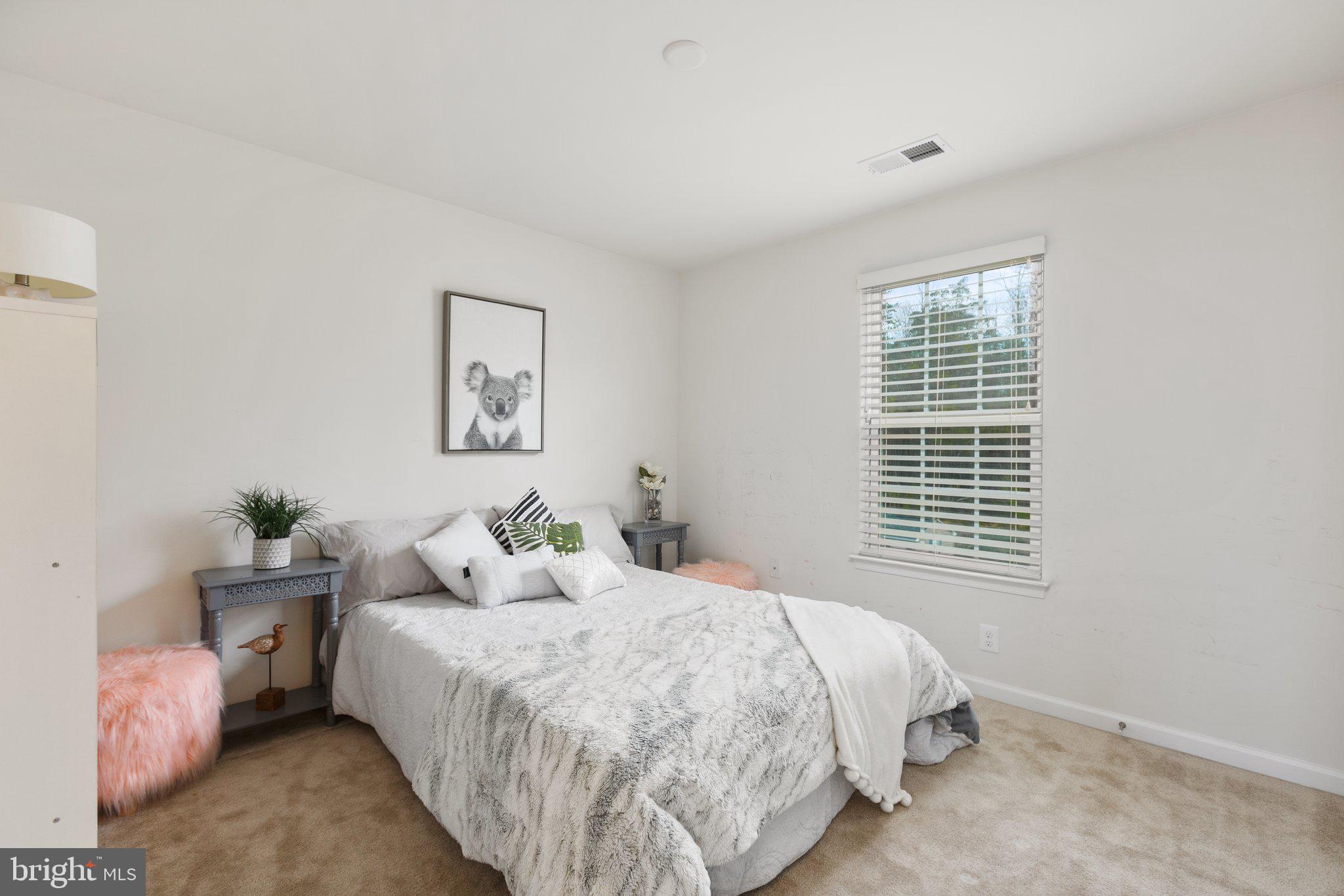 LIBERTY KNOLLS - Residential