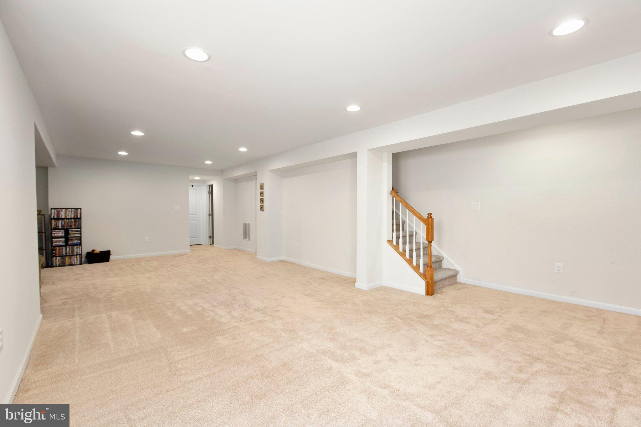 LIBERTY KNOLLS - Residential