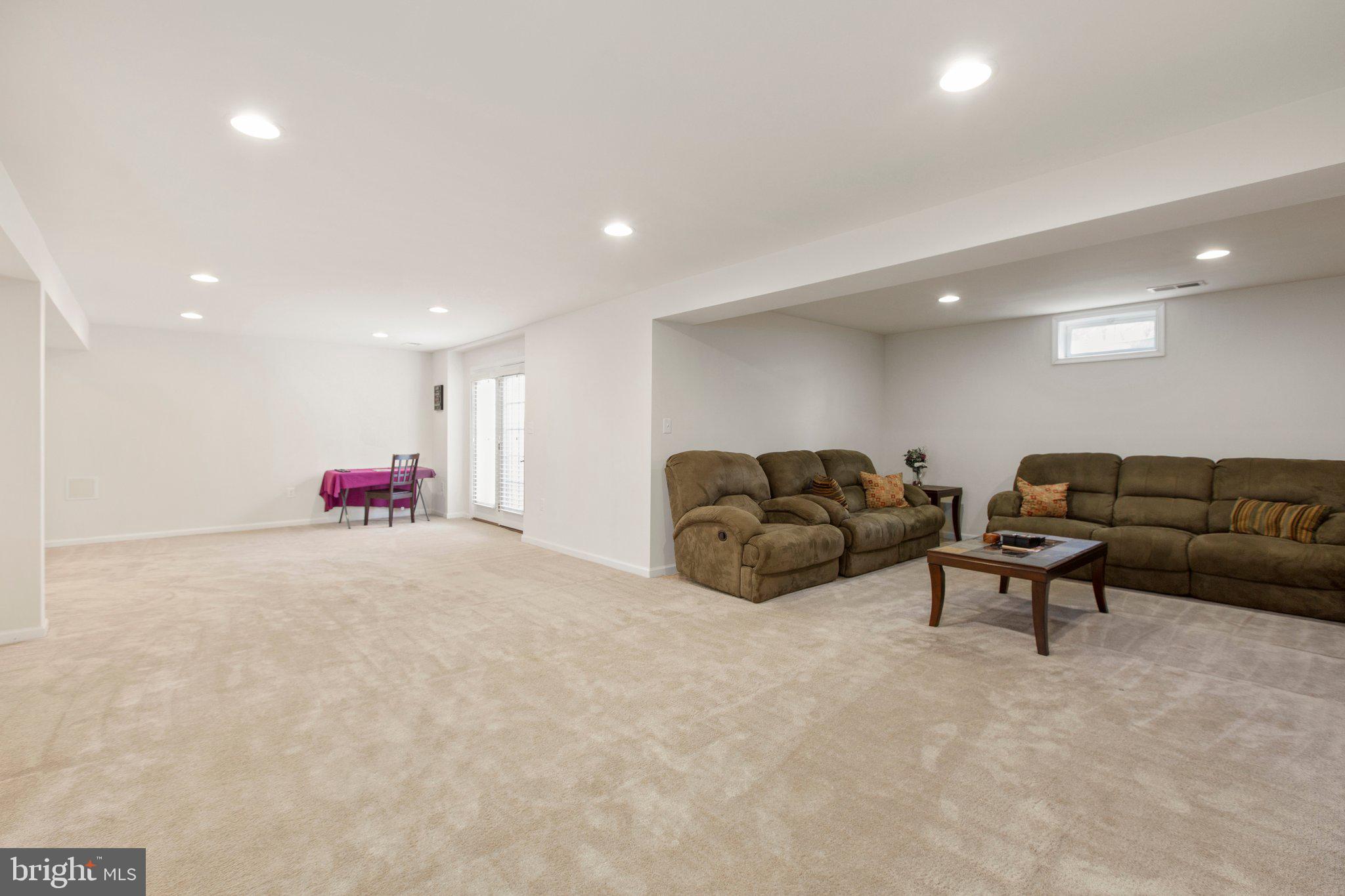 LIBERTY KNOLLS - Residential