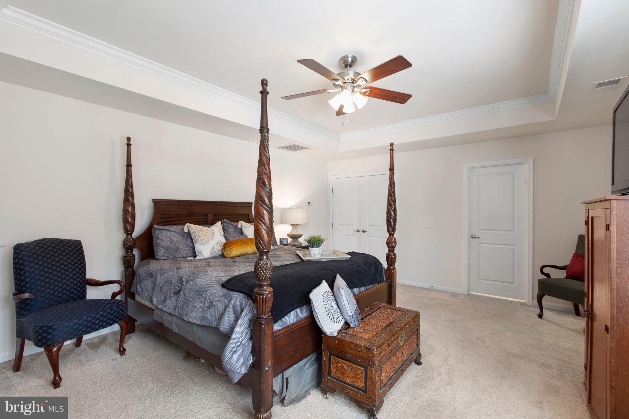 LIBERTY KNOLLS - Residential