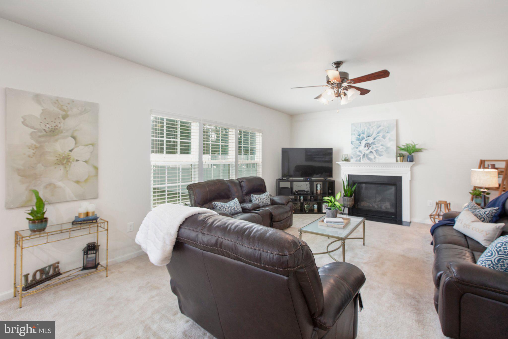 LIBERTY KNOLLS - Residential