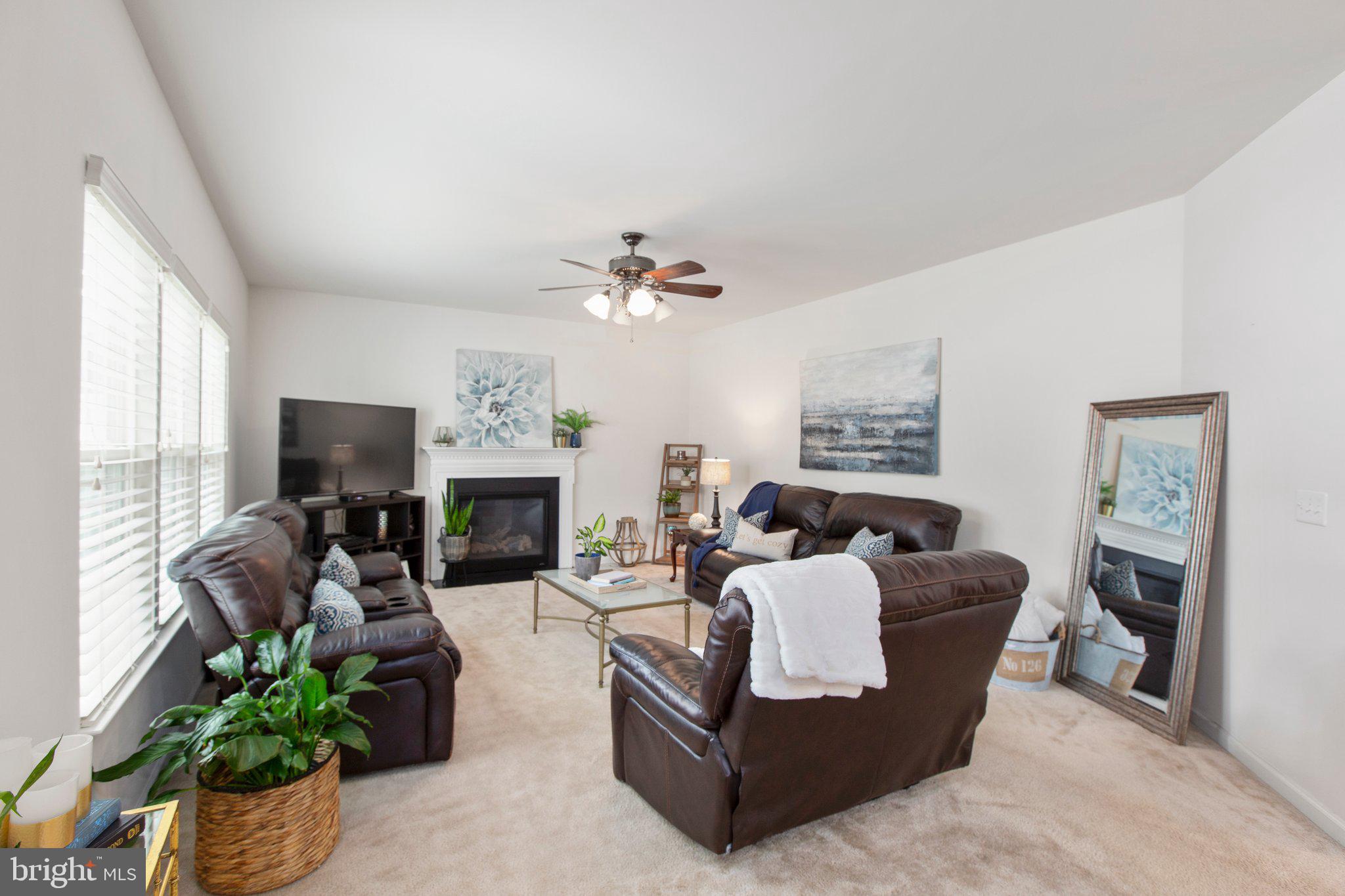 LIBERTY KNOLLS - Residential