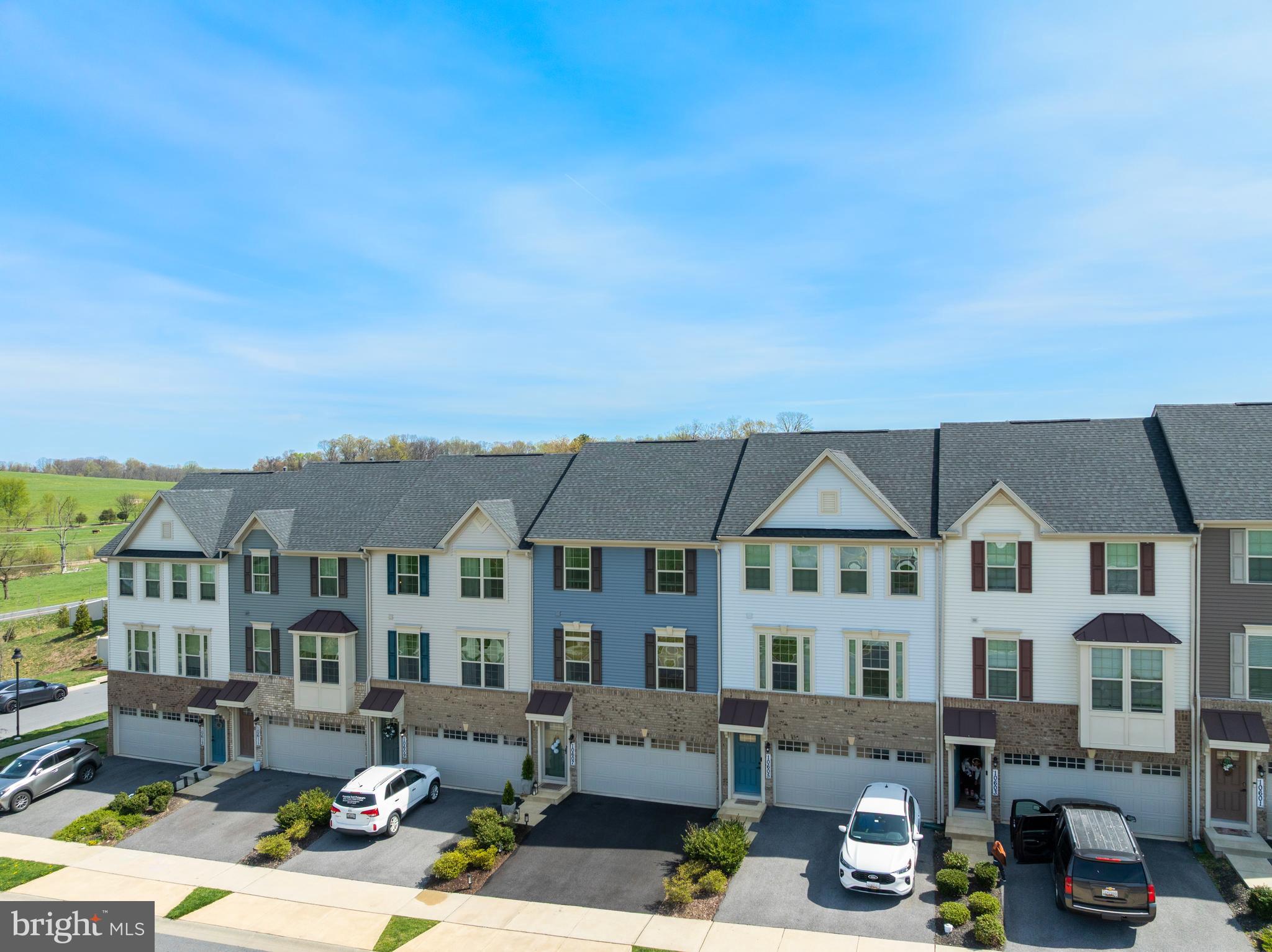 LAKE LINGANORE - Residential