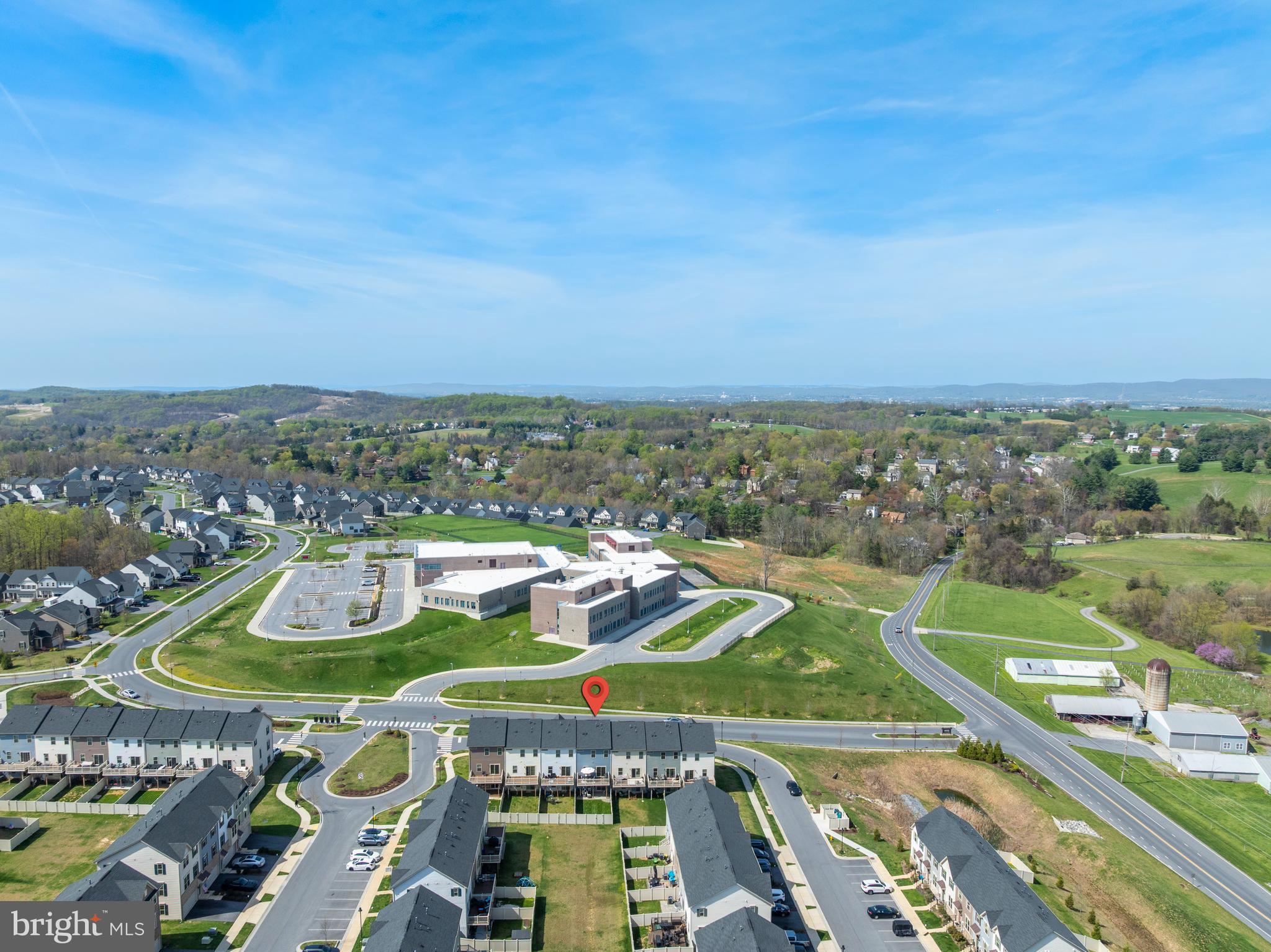 LAKE LINGANORE - Residential