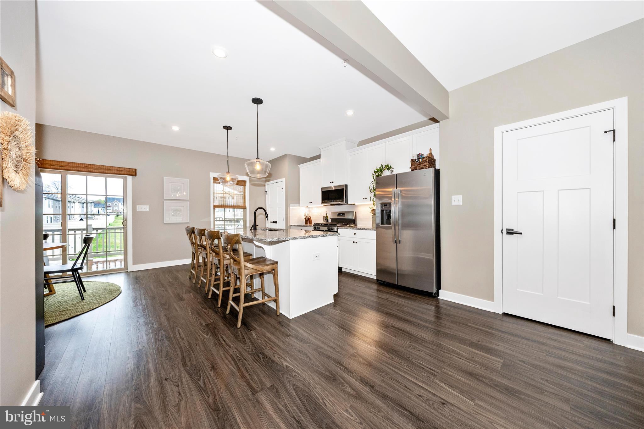 LAKE LINGANORE - Residential