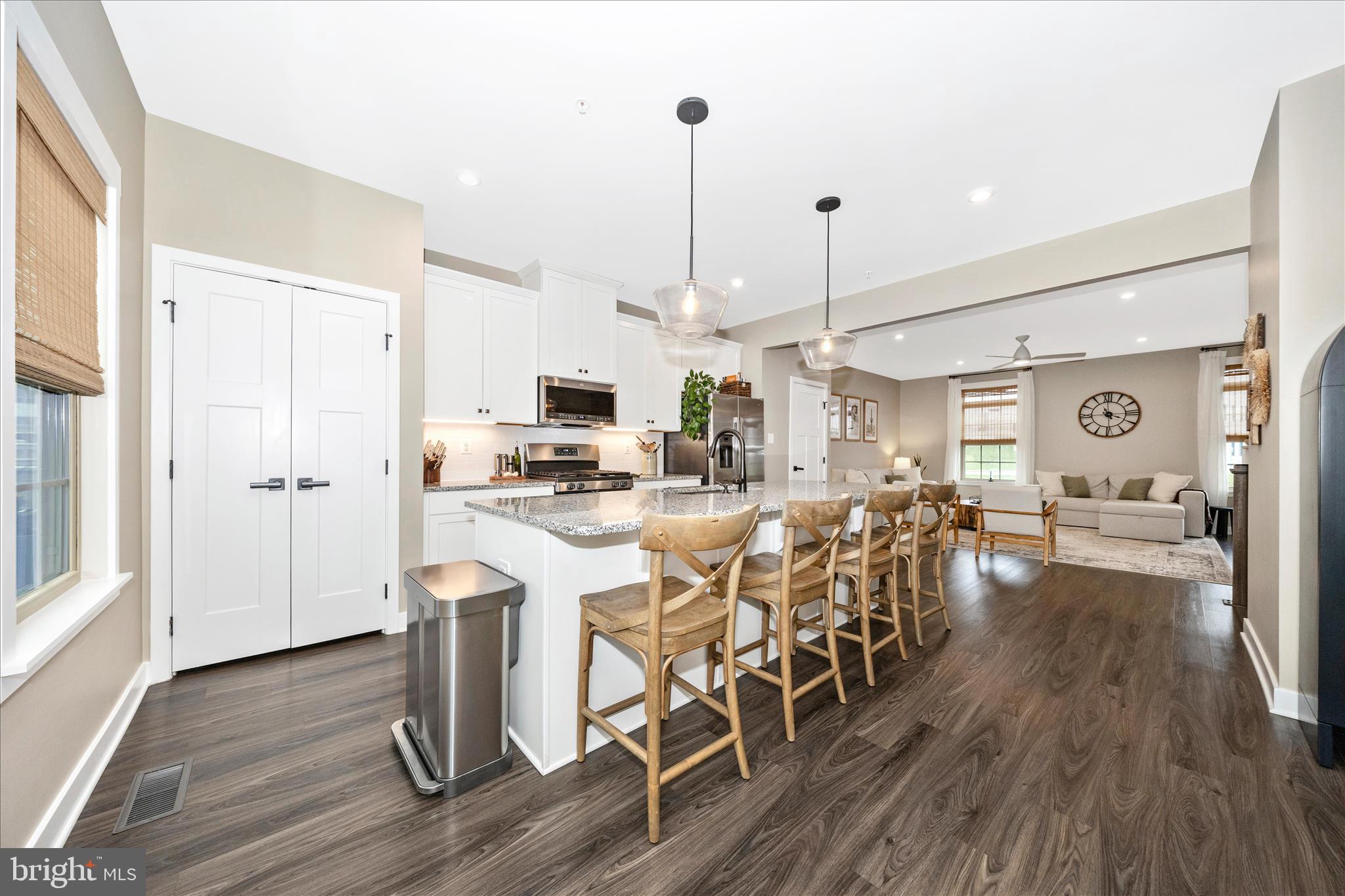 LAKE LINGANORE - Residential