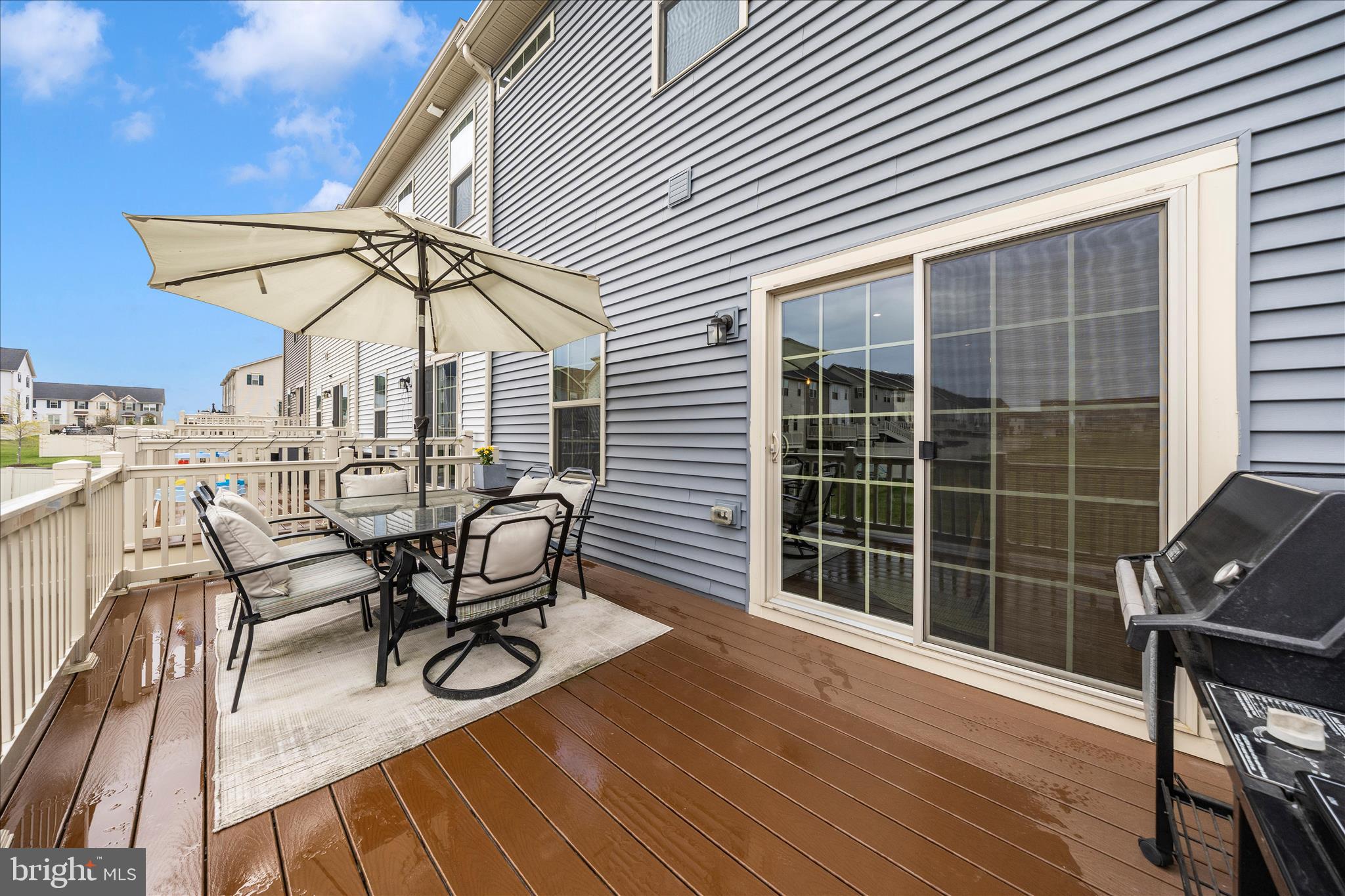 LAKE LINGANORE - Residential