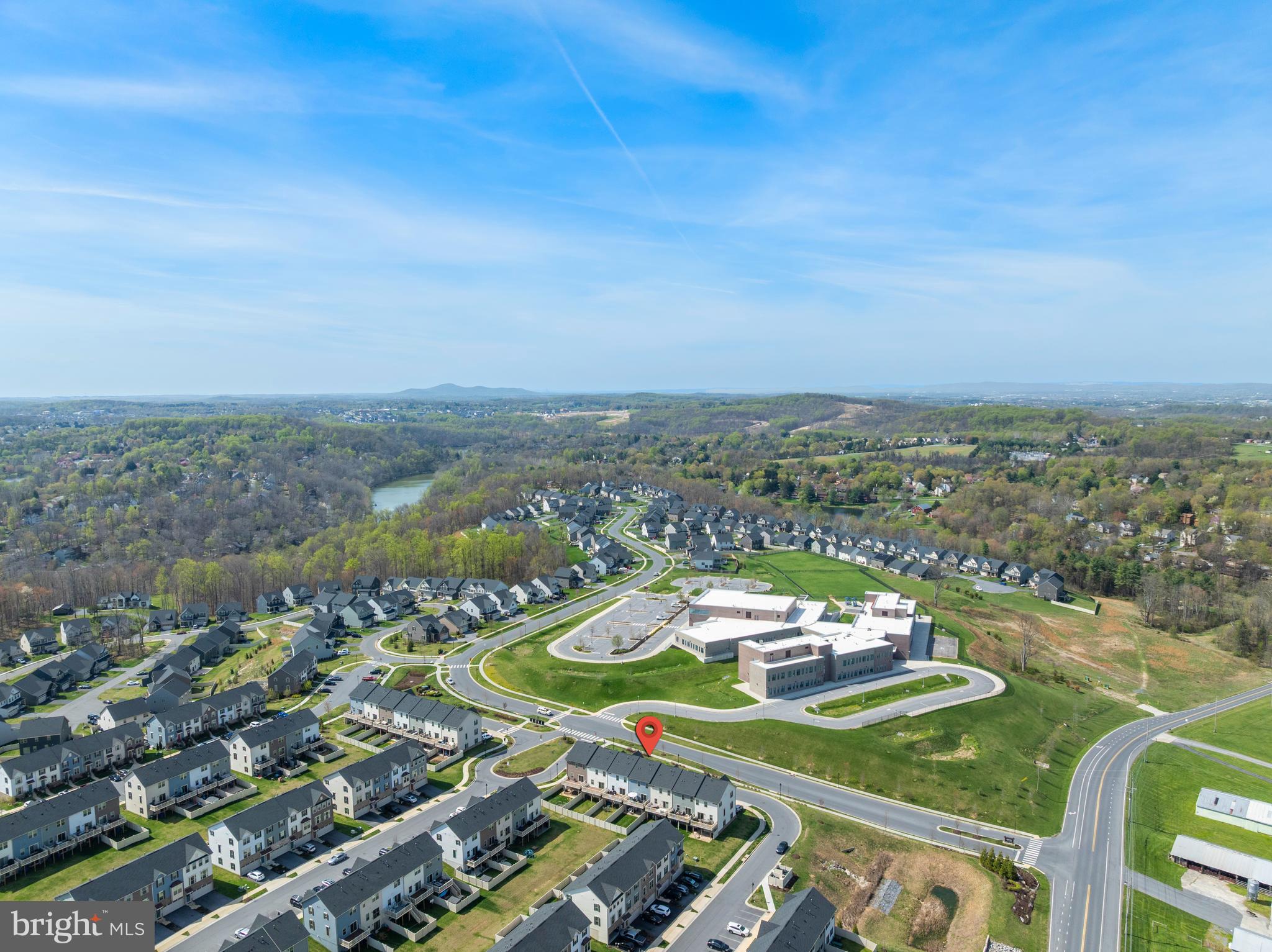 LAKE LINGANORE - Residential