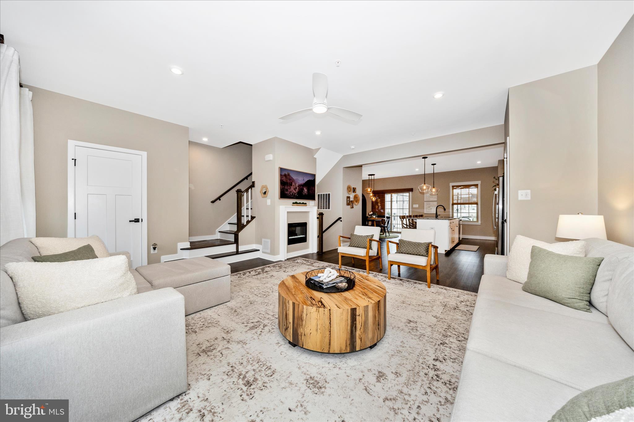 LAKE LINGANORE - Residential