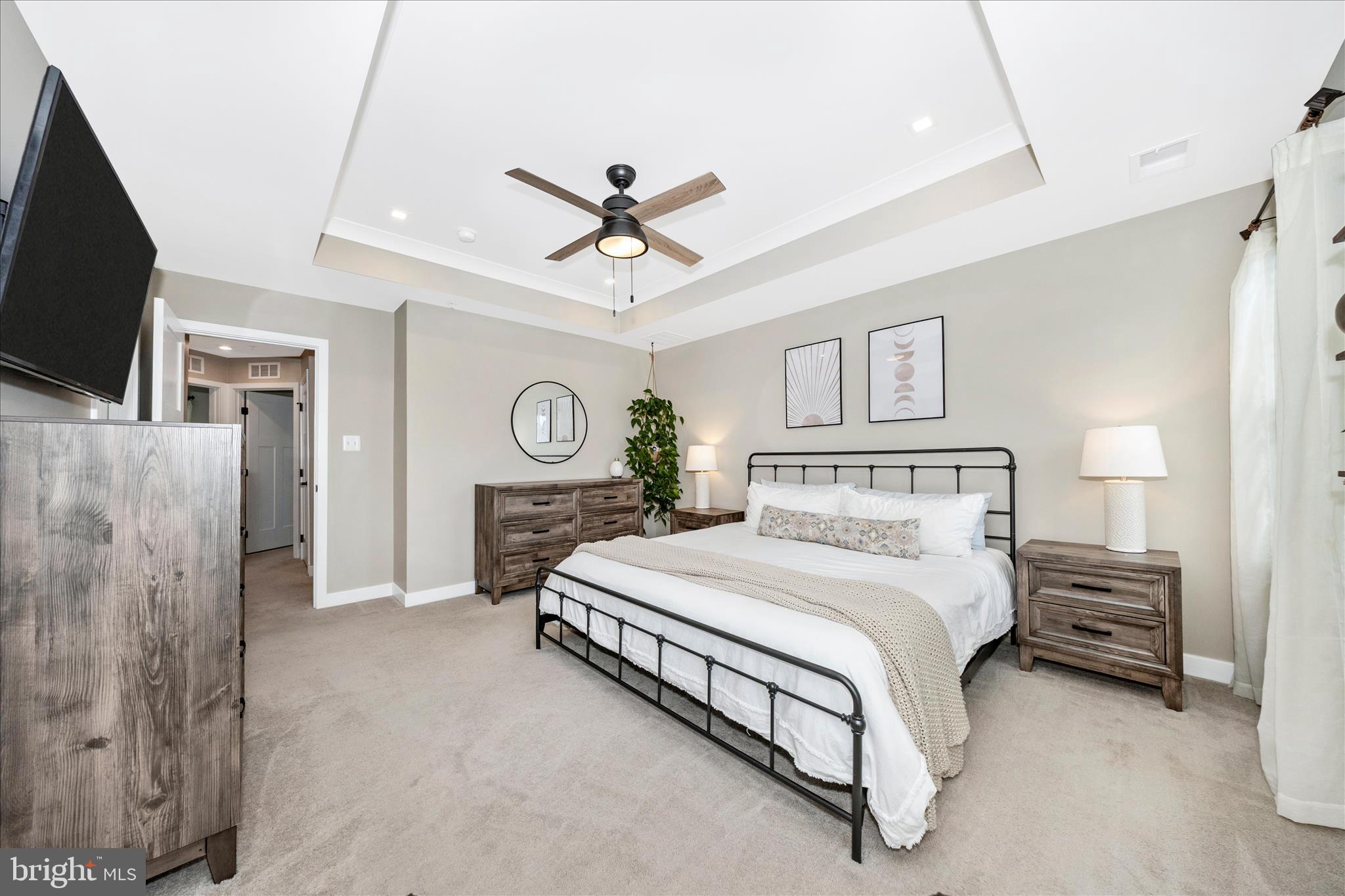 LAKE LINGANORE - Residential