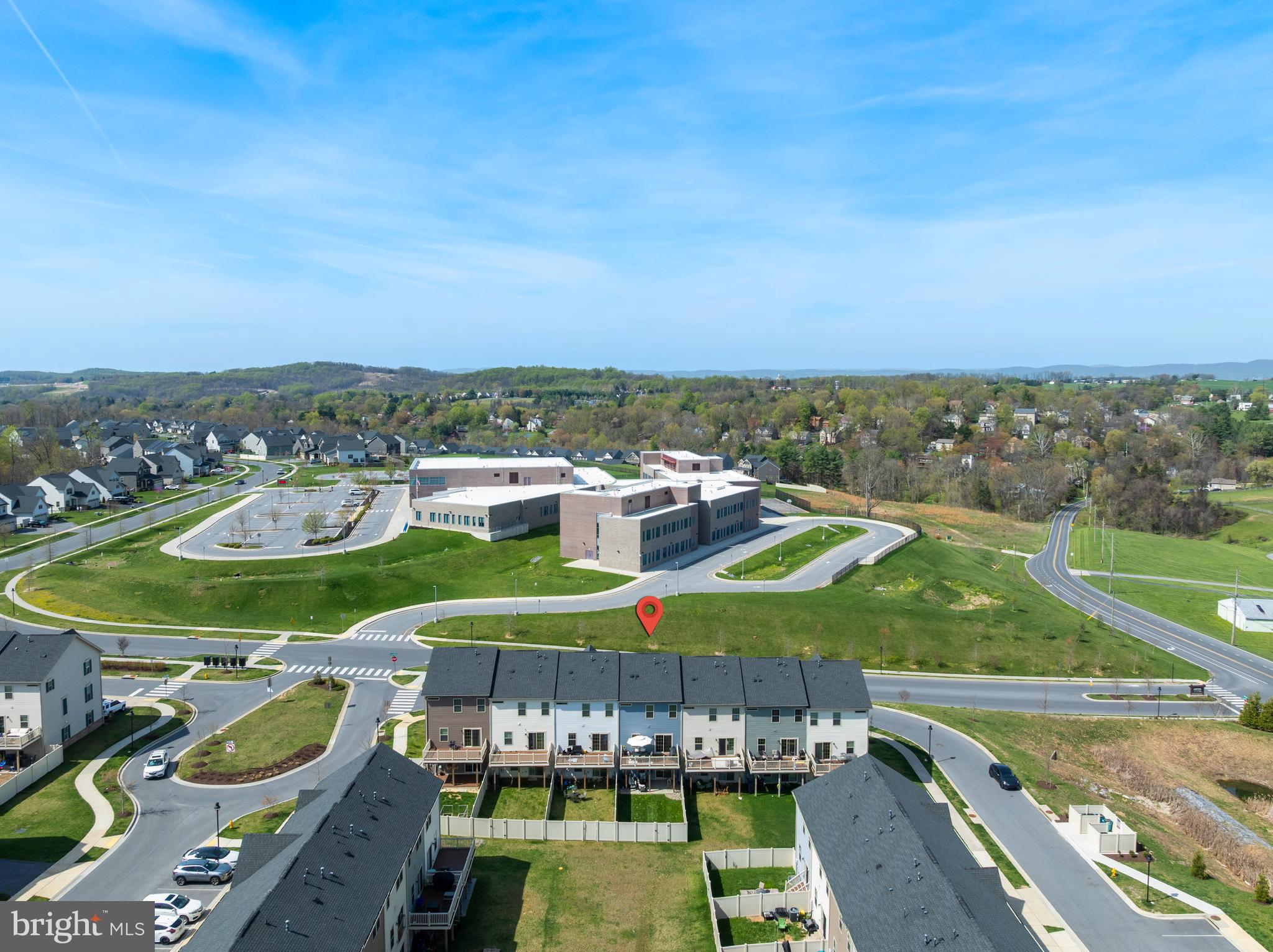 LAKE LINGANORE - Residential