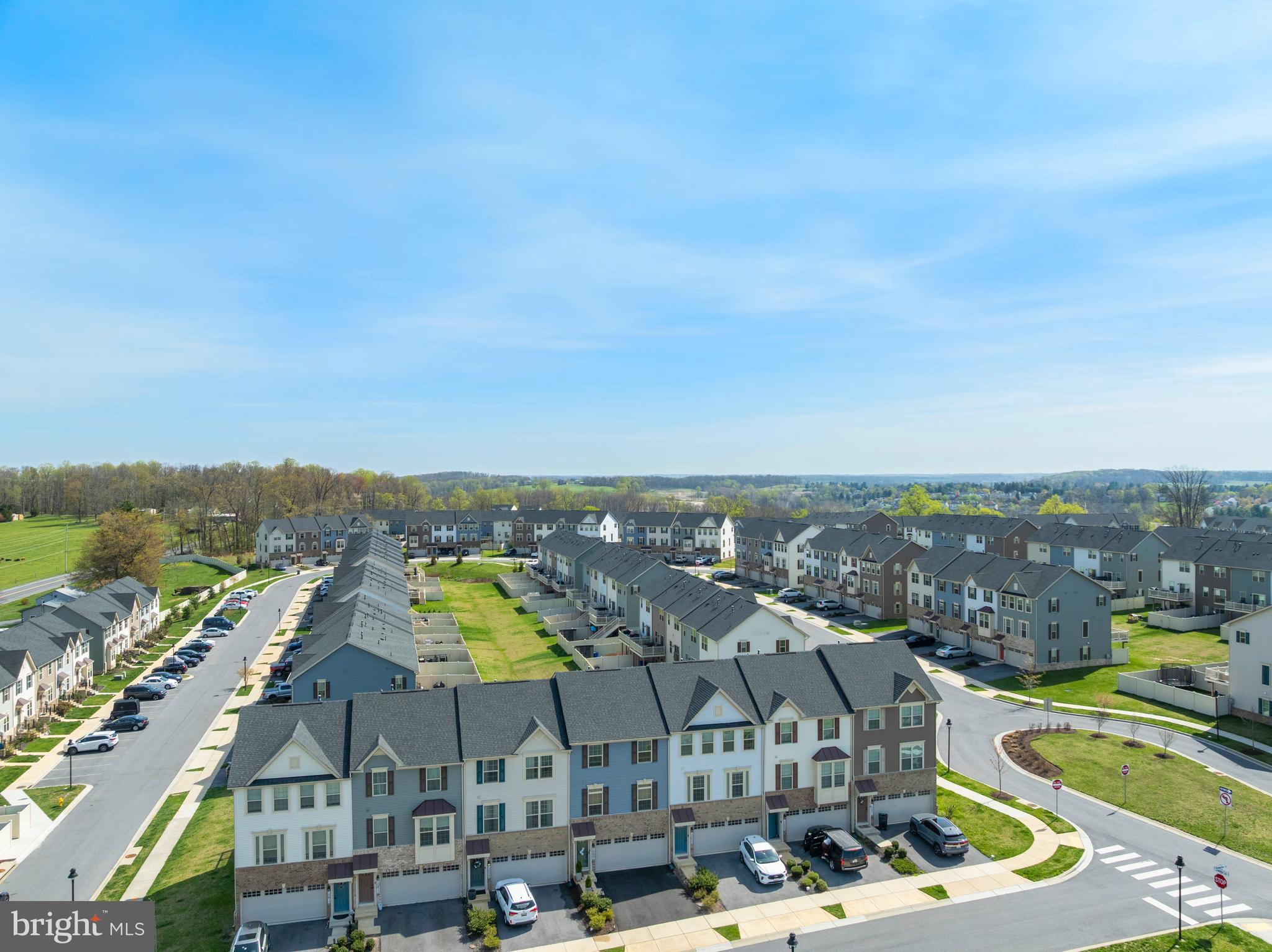 LAKE LINGANORE - Residential