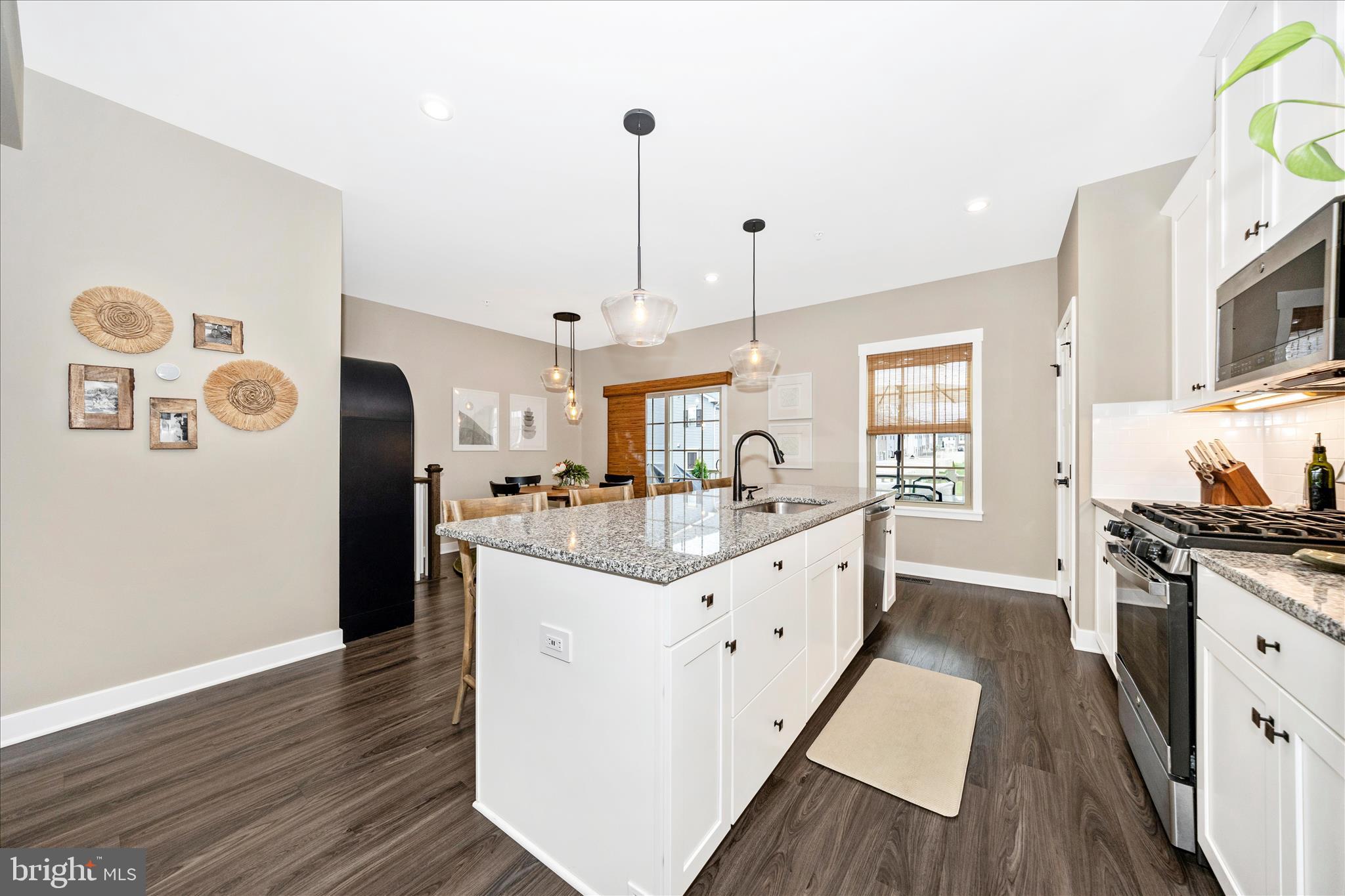 LAKE LINGANORE - Residential