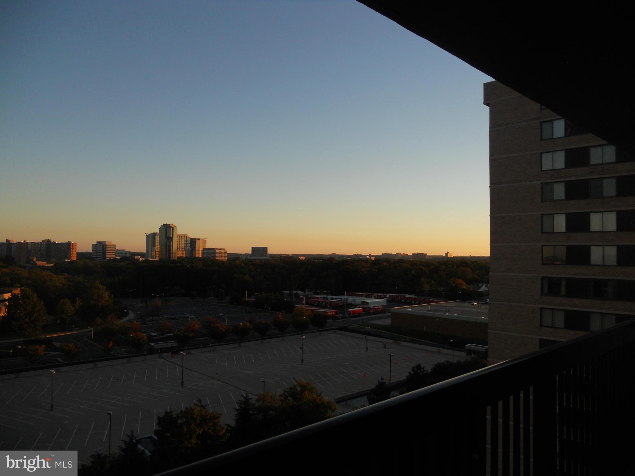 SKYLINE HOUSE - Residential