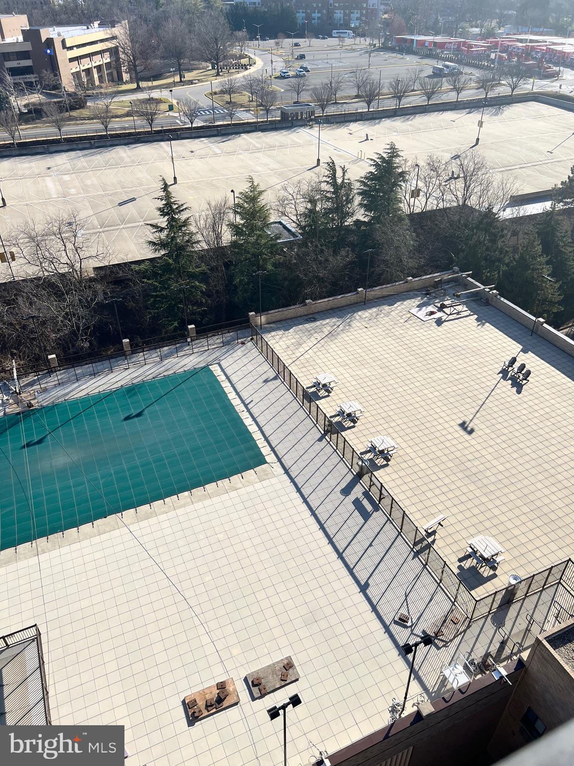 SKYLINE HOUSE - Residential