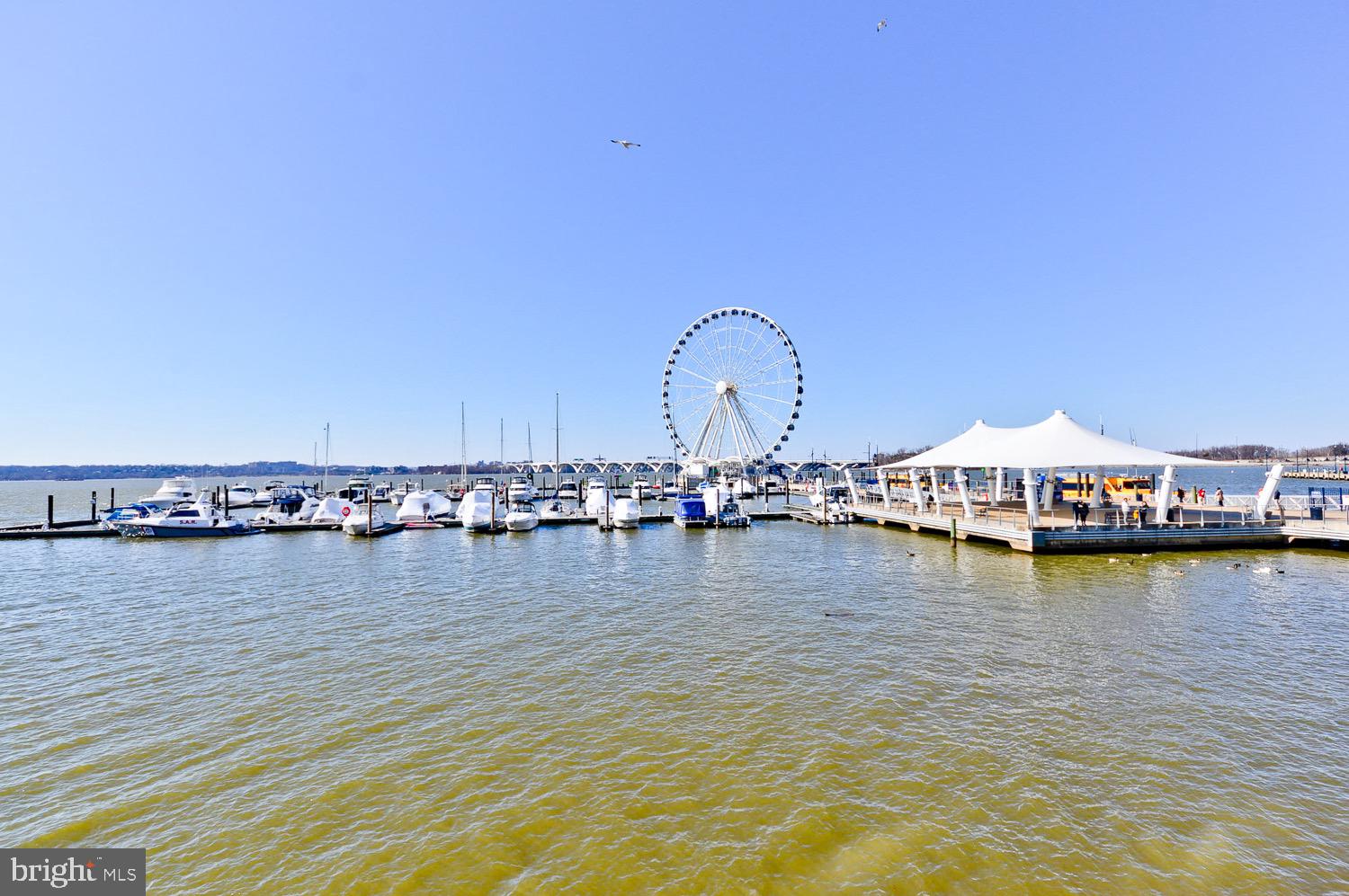 NATIONAL HARBOR - Residential Lease