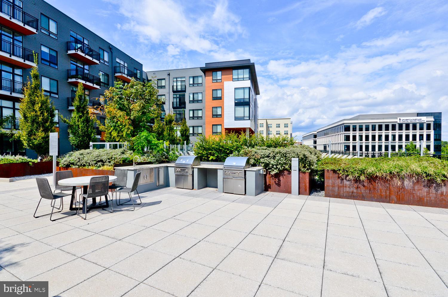 NATIONAL HARBOR - Residential Lease