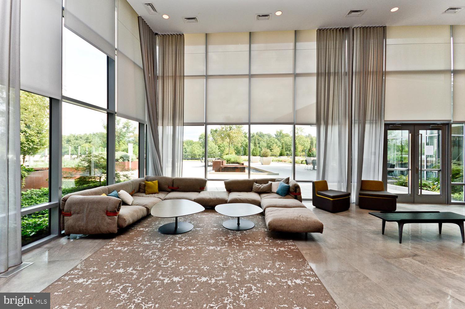 NATIONAL HARBOR - Residential Lease