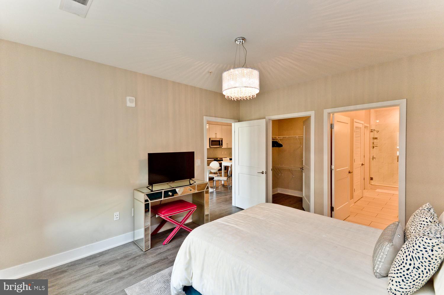 NATIONAL HARBOR - Residential Lease