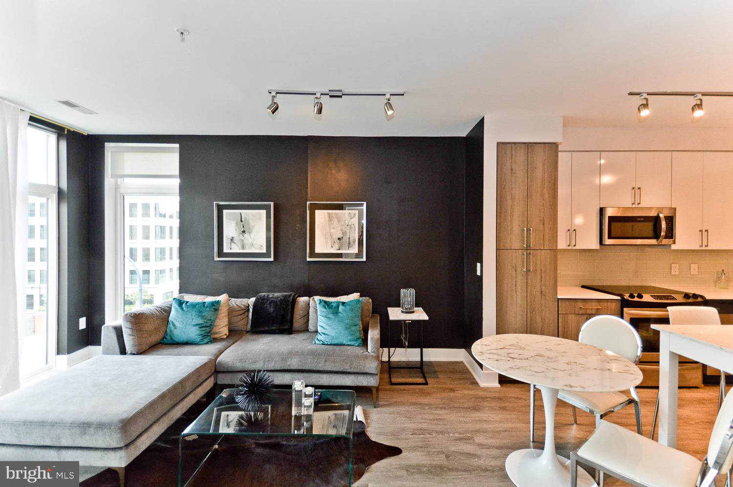 NATIONAL HARBOR - Residential Lease