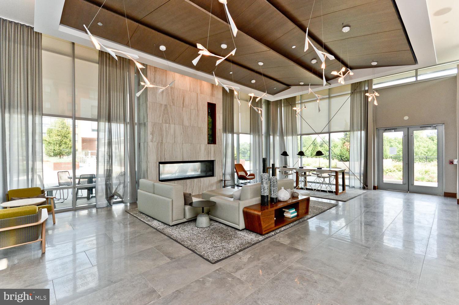 NATIONAL HARBOR - Residential Lease