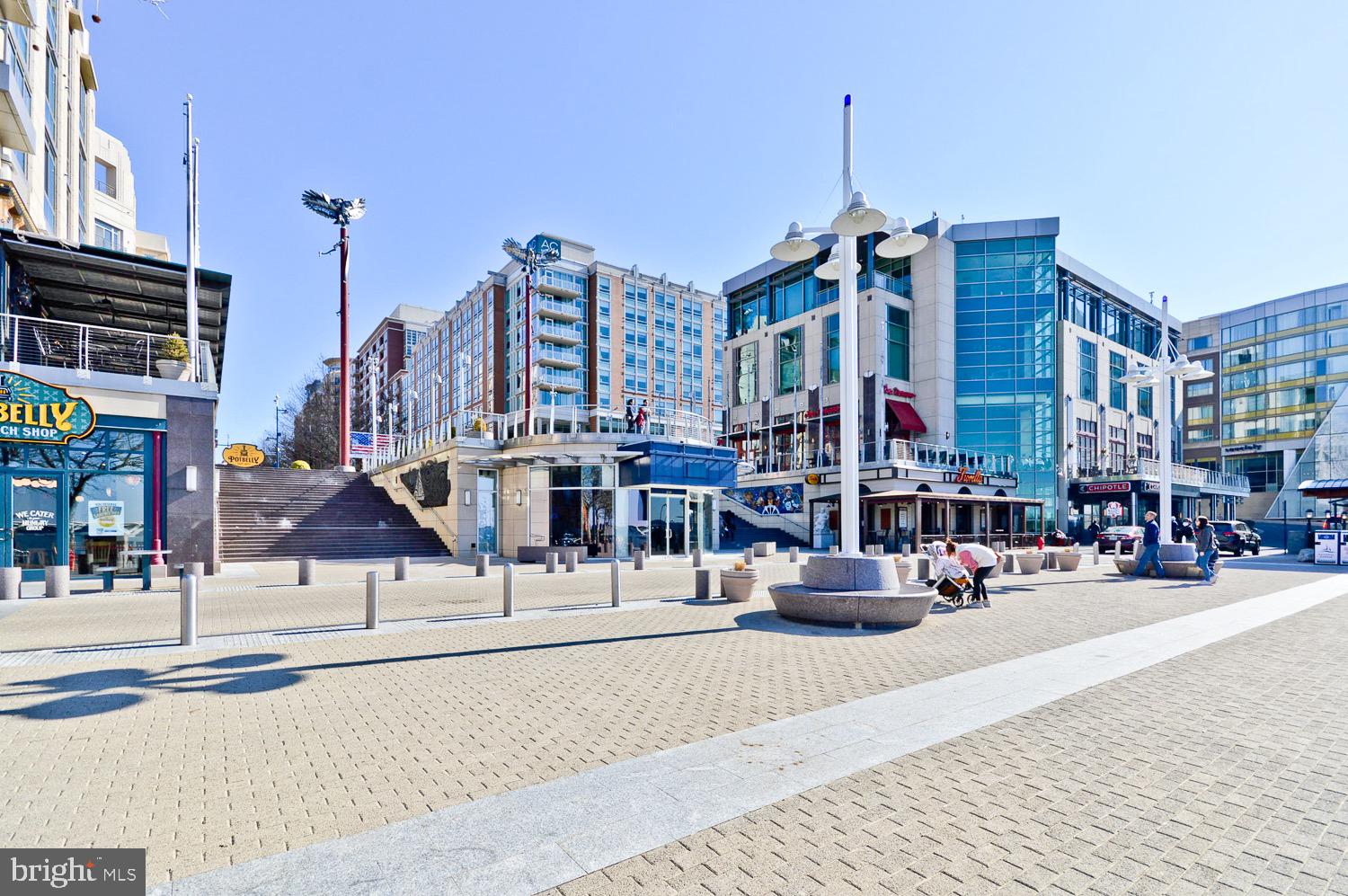 NATIONAL HARBOR - Residential Lease