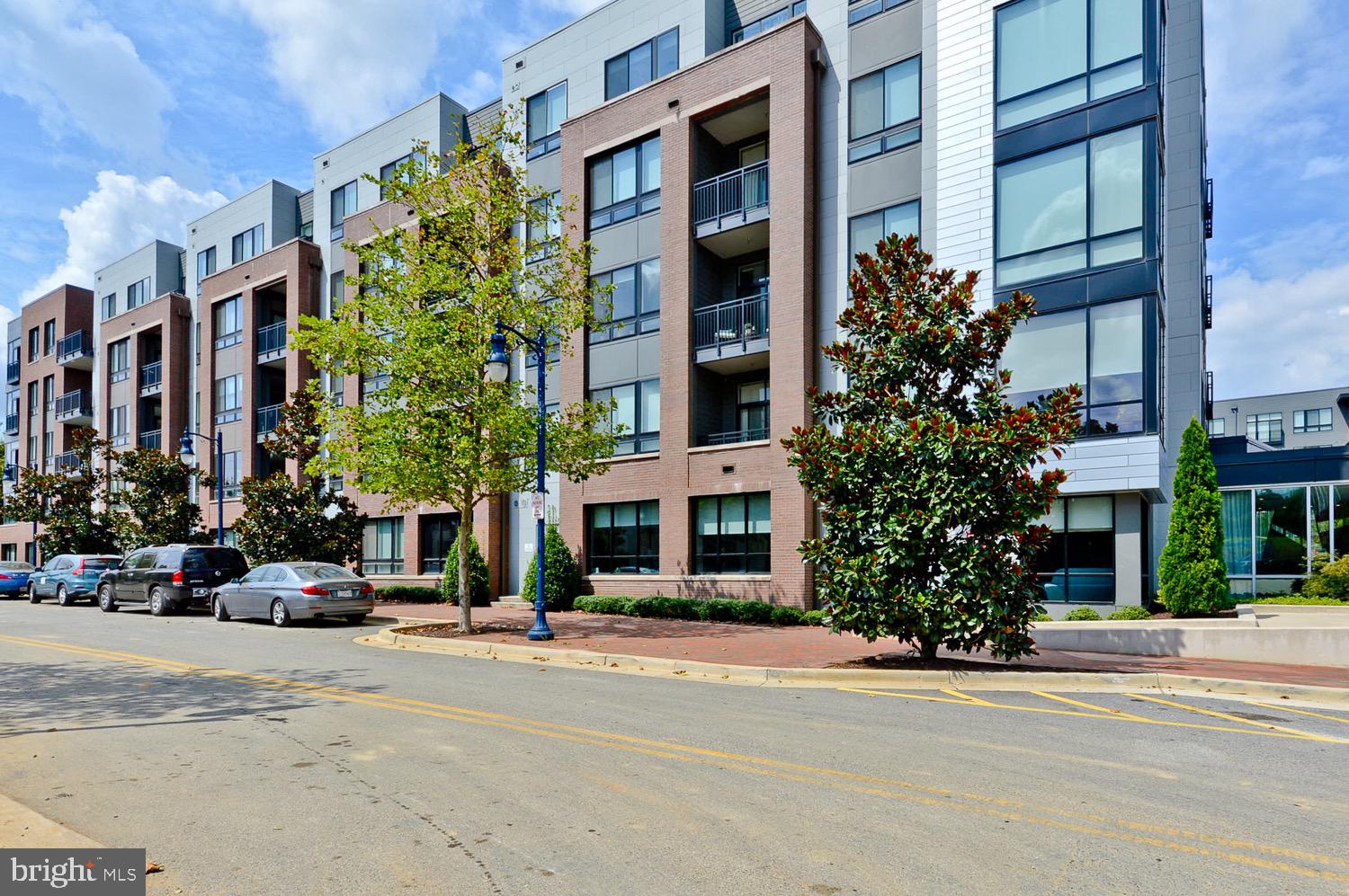 NATIONAL HARBOR - Residential Lease