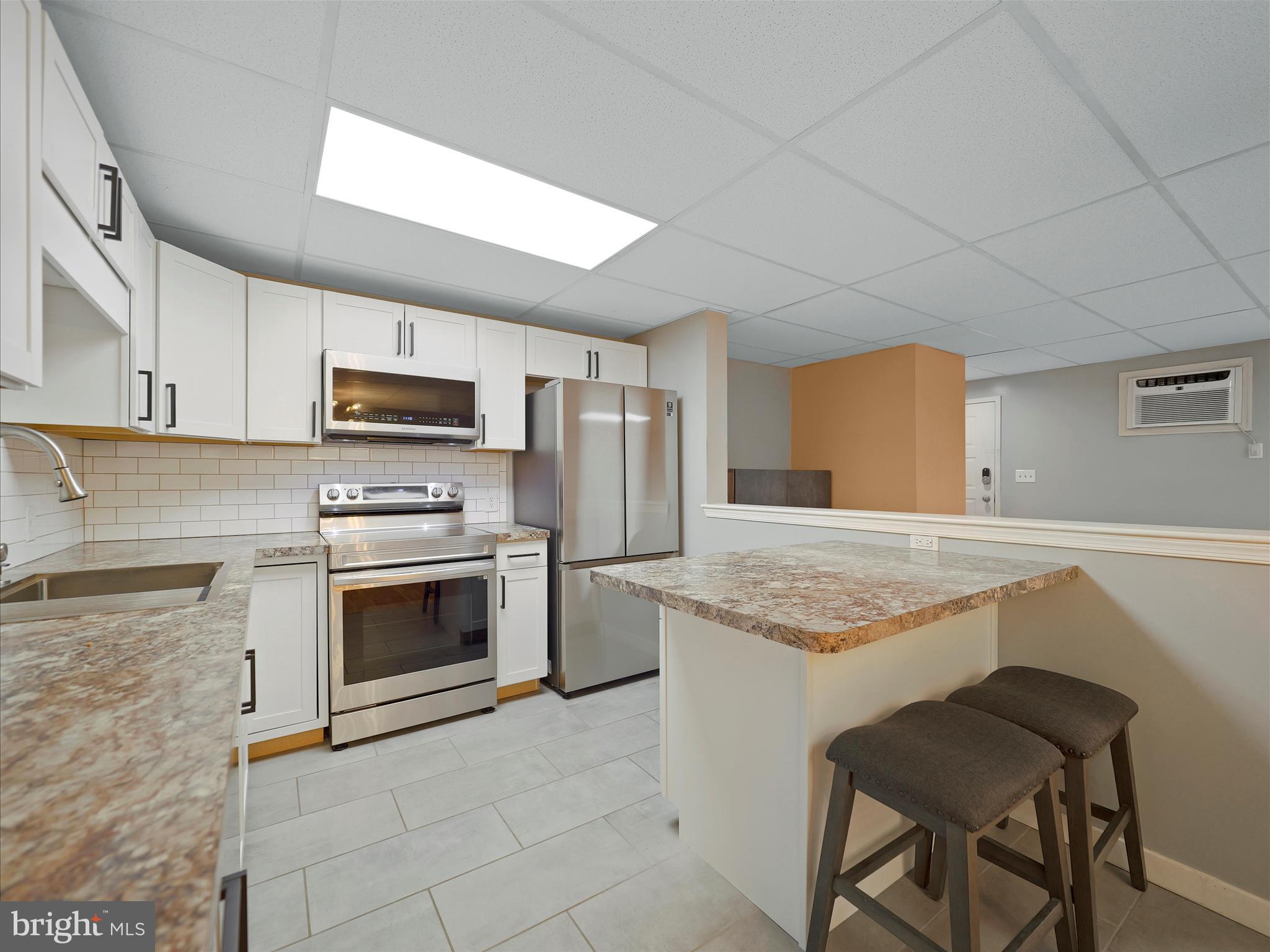 RENAISSANCE GARDENS CONDOMINIUMS - Residential