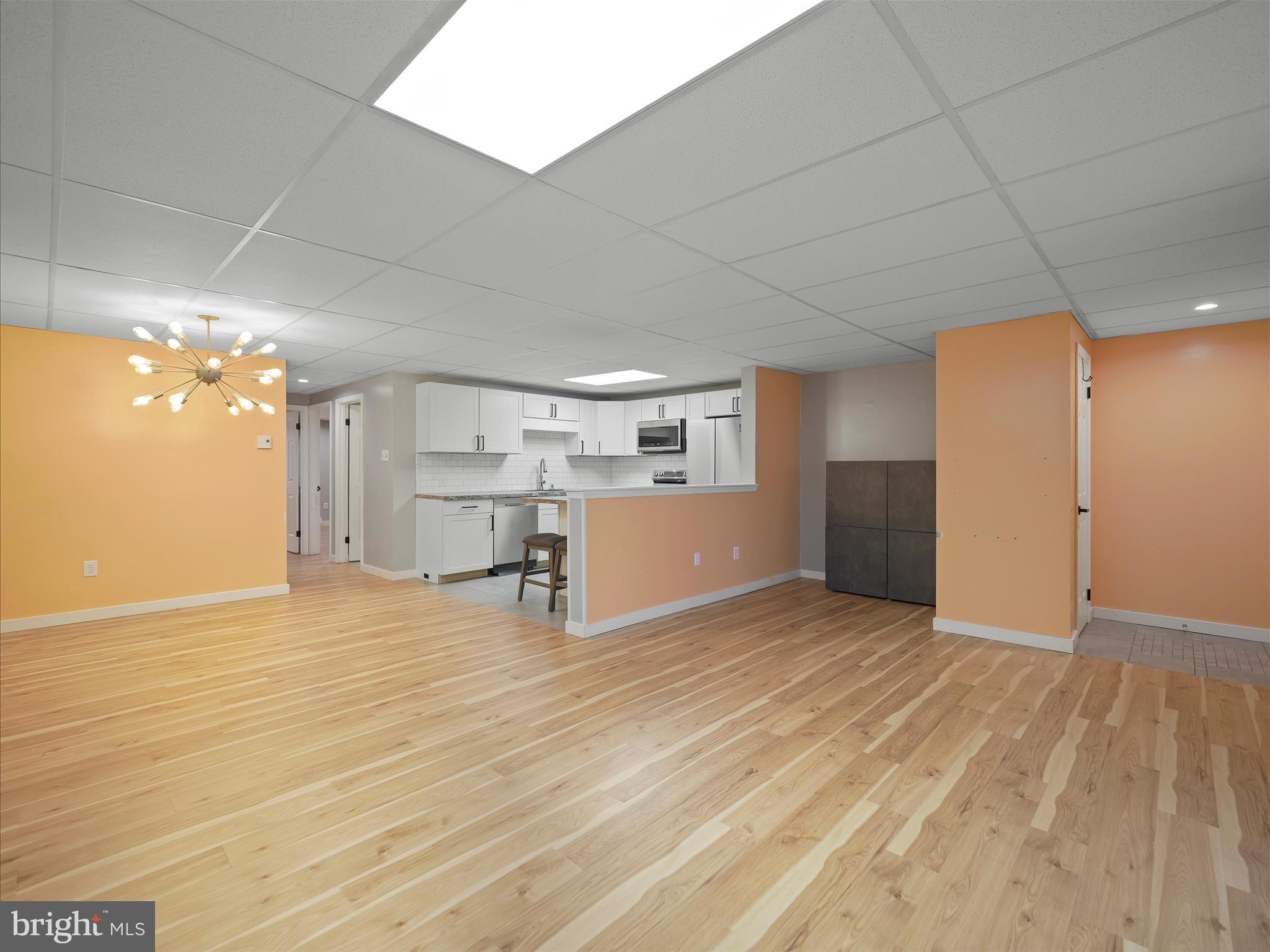 RENAISSANCE GARDENS CONDOMINIUMS - Residential